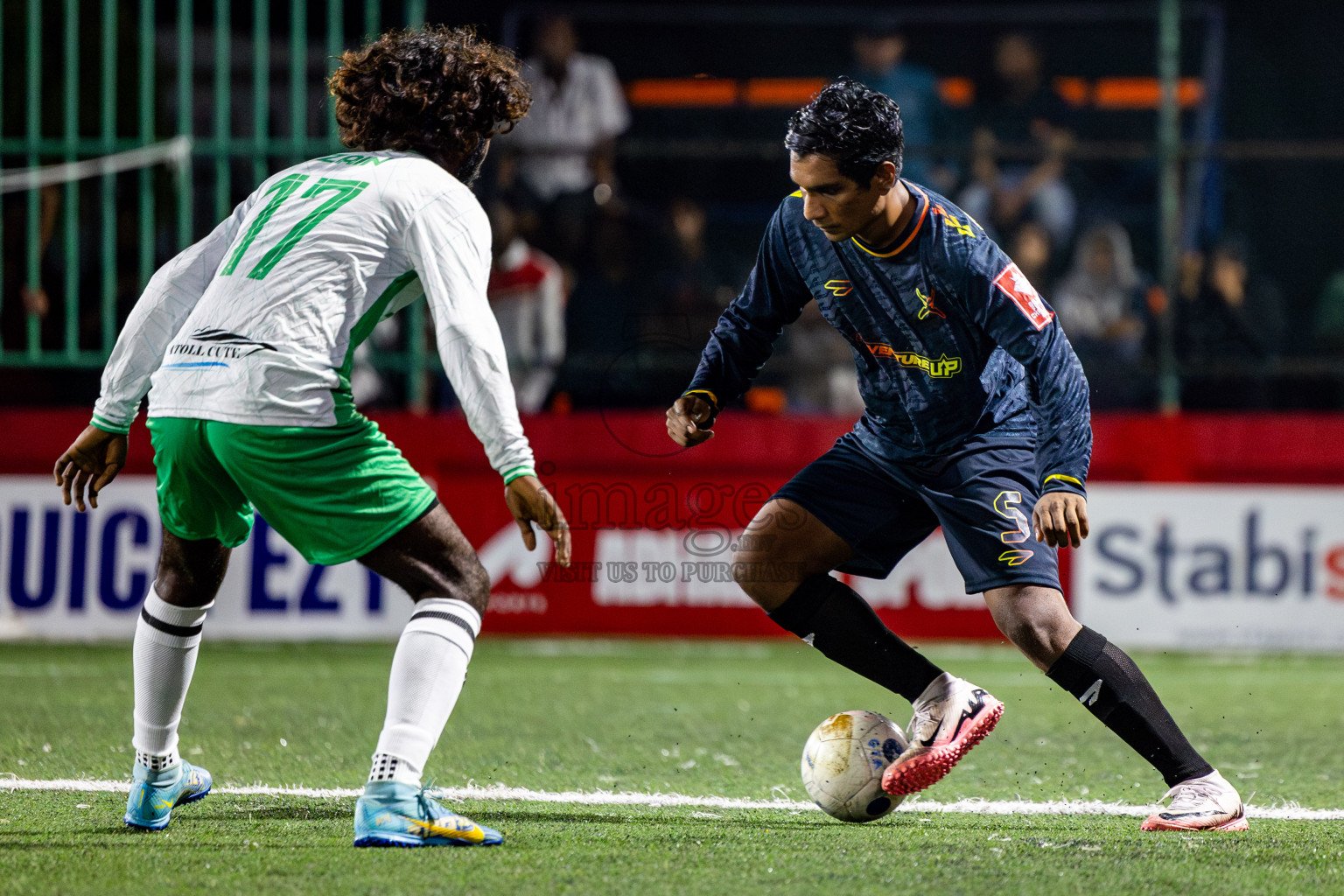 B Thulhaadhoo vs B Fehendhoo in Day 18 of Golden Futsal Challenge 2025 was held on Wednesday, 22nd January 2025, in Hulhumale', Maldives. Photos: Nausham Waheed / images.mv