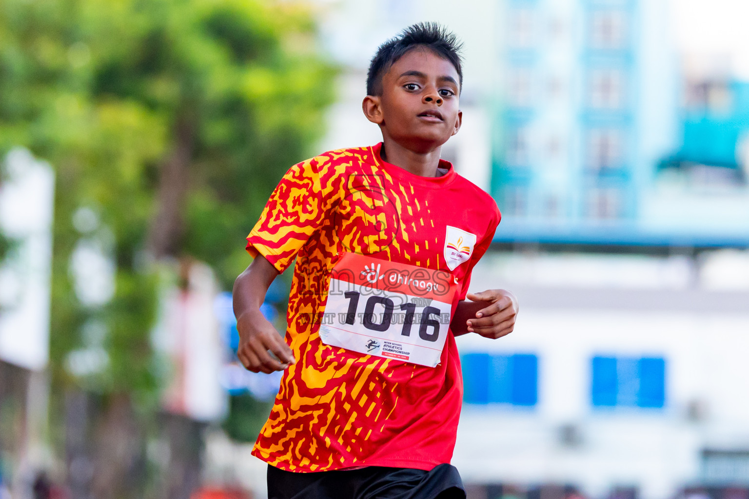 Day 2 of Inter-school Athletics Championship 2025 held in Ekuveni Synthetic Track, Male', Maldives on Tuesday, 07th October 2025. Photos by: Nausham Waheed / Images.mv