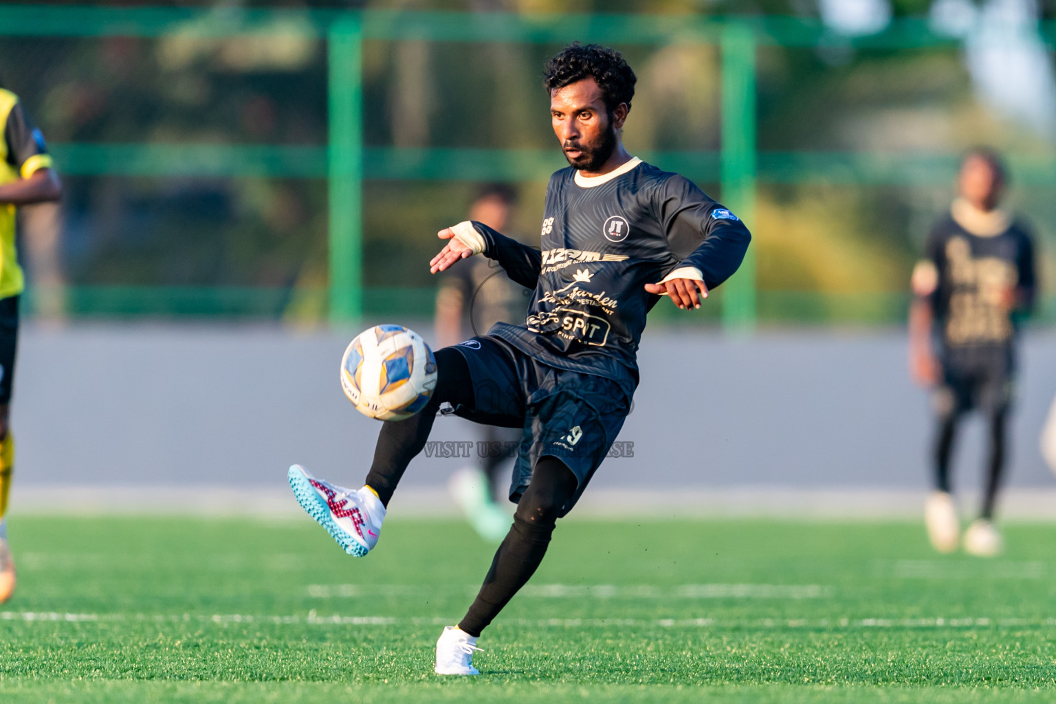 Kanmathi Juniors vs JT Sports from Manadhoo Council Cup 2024 in N Manadhoo Maldives on Wednesday, 21st February 2023. Photos: Nausham Waheed / images.mv