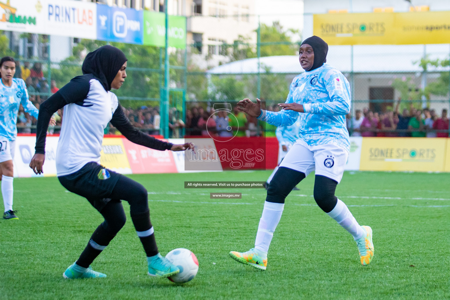 MPL vs DSC in Eighteen Thirty Women's Futsal Fiesta 2022 was held in Hulhumale', Maldives on Monday, 17th October 2022. Photos: Hassan Simah, Mohamed Mahfooz Moosa / images.mv