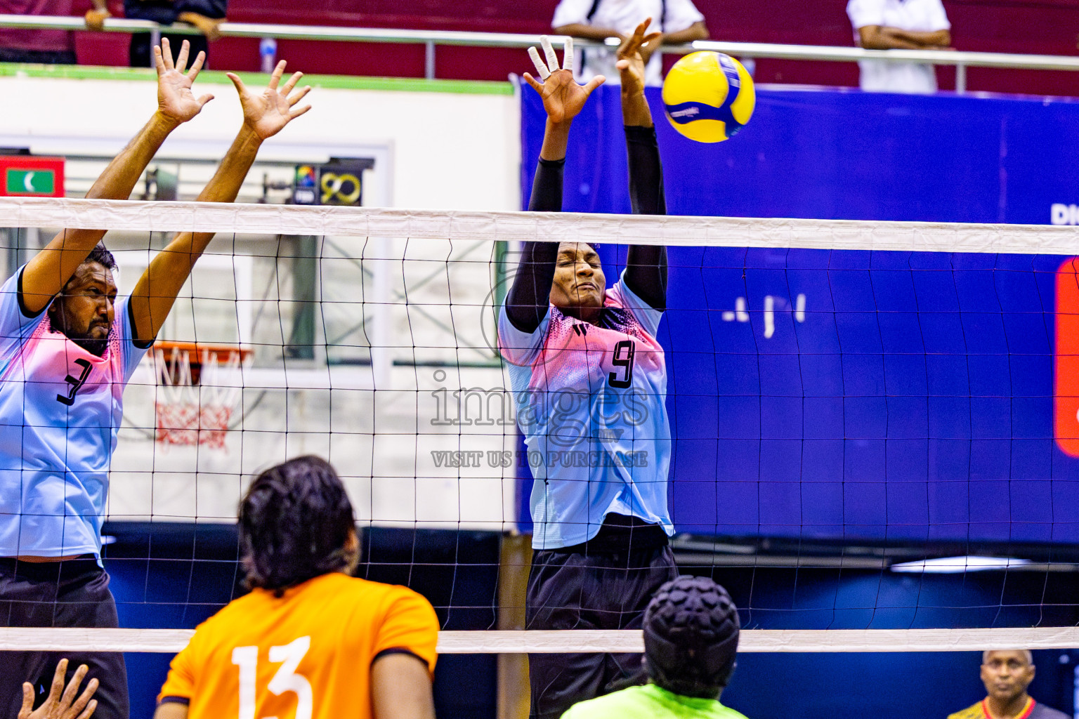 Sports Club City vs Blues for Volleyball in Day 2 of MILO VAM Cup 2024 Men's Division was held in Social Center Indoor Hall on Tuesday, 29th October 2024. Photos: Nausham Waheed / images.mv