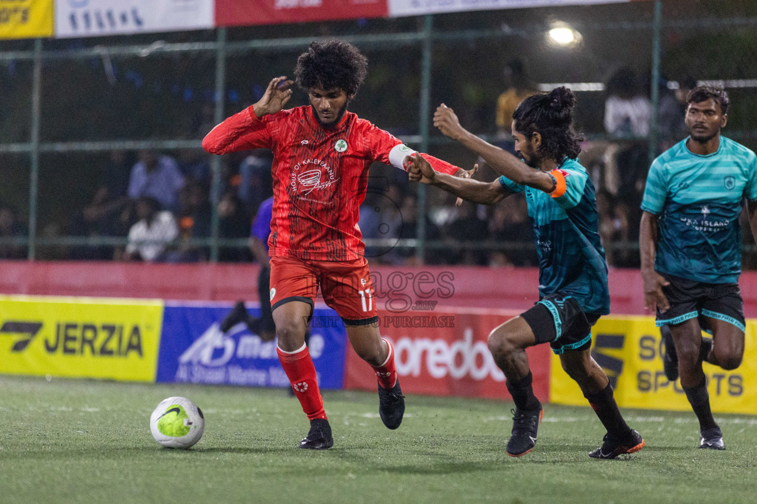 AA Feridhoo vs AA Bodufolhudhoo in Day 15 of Golden Futsal Challenge 2024 was held on Monday, 29th January 2024, in Hulhumale', Maldives Photos: Nausham Waheed / images.mv