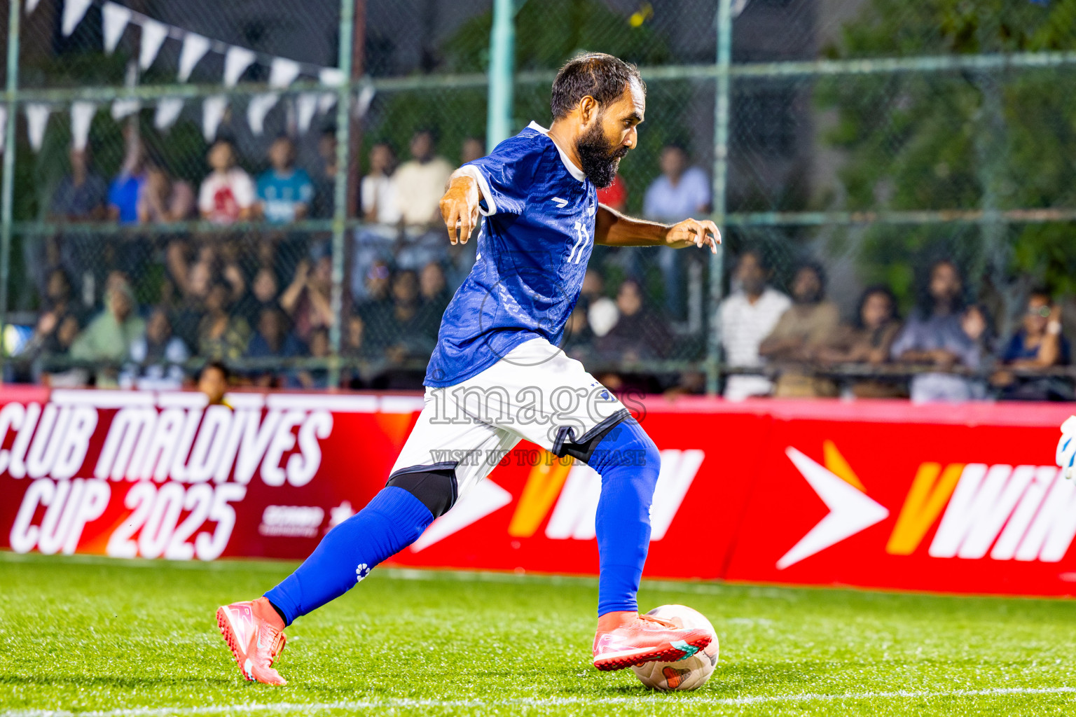 MACL vs Baros in Day 4 of Club Maldives Cup 2025 was held in Rehendi Futsal Ground, Hulhumale', Maldives on Thursday, 2nd October 2025. Photos: Nausham Waheed / images.mv
