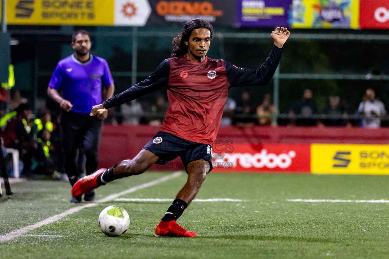 Th.Omadhoo VS Th.Vilufushi in Day 11 of Golden Futsal Challenge 2024 was held on Thursday, 25th January 2024, in Hulhumale', Maldives
Photos: Nausham Waheed / images.mv