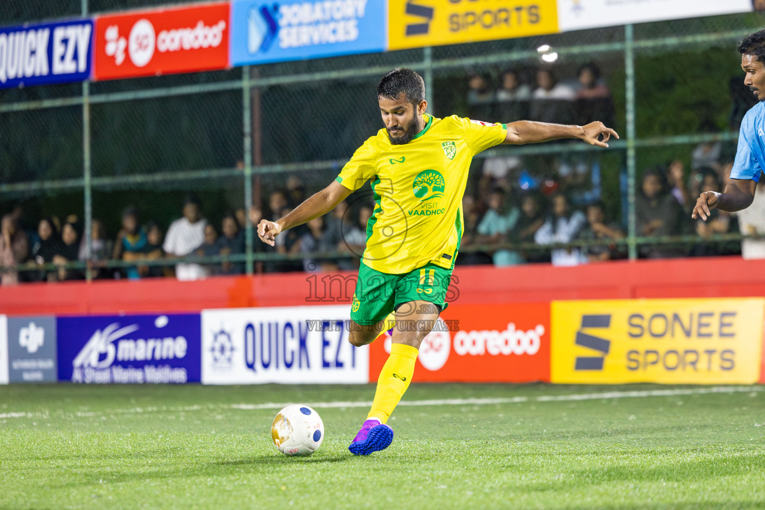 GDh. Fiyoaree VS GDh. Vaadhoo in Day 7 of Golden Futsal Challenge 2025 was held on Saturday, 11th January 2025, in Hulhumale', Maldives Photos: Hassan Simah / images.mv