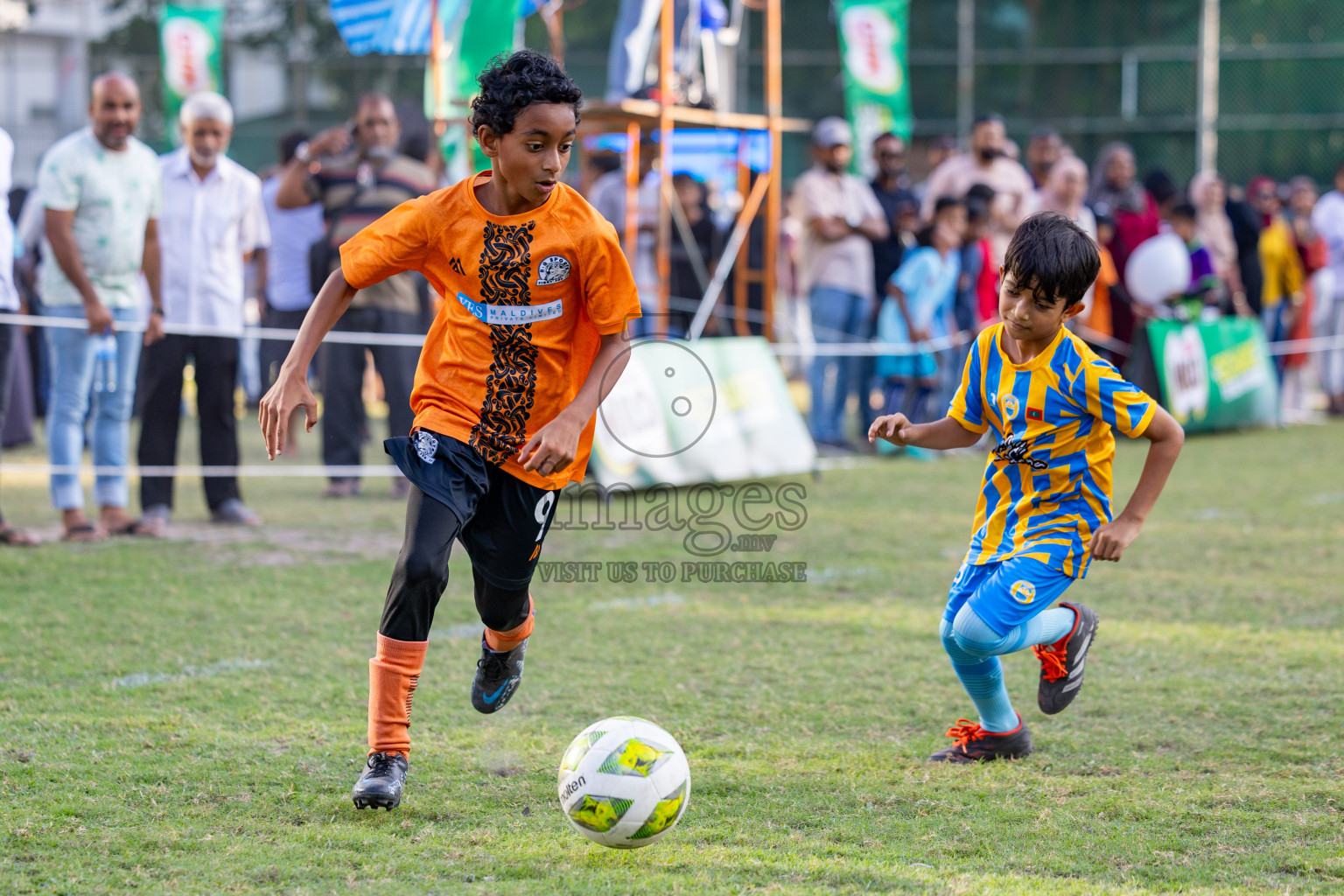 Day 2 of MILO Academy Championship 2025 was held on Friday, 14th February 2025 in Henveiru Stadium. 
Photos: Hassan Simah / Images.mv