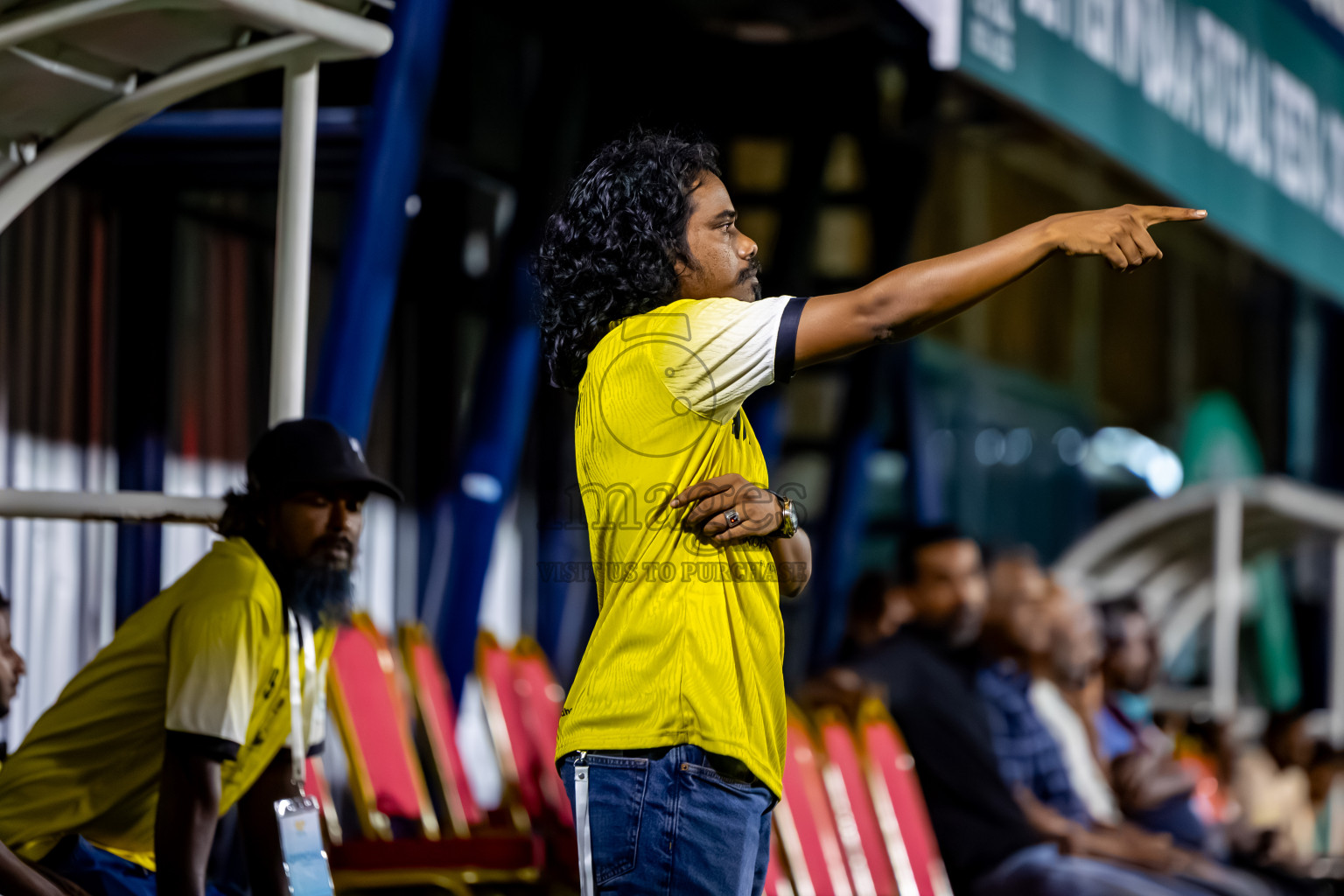 Dhonfan vs Fehendhoo in Day 1 of Better in Baa Futsal Fiesta 2025 Man's division held in B. Eydhafushi, Maldives on Wednesday, 5th November 2025. Photos: Nausham Waheed / images.mv