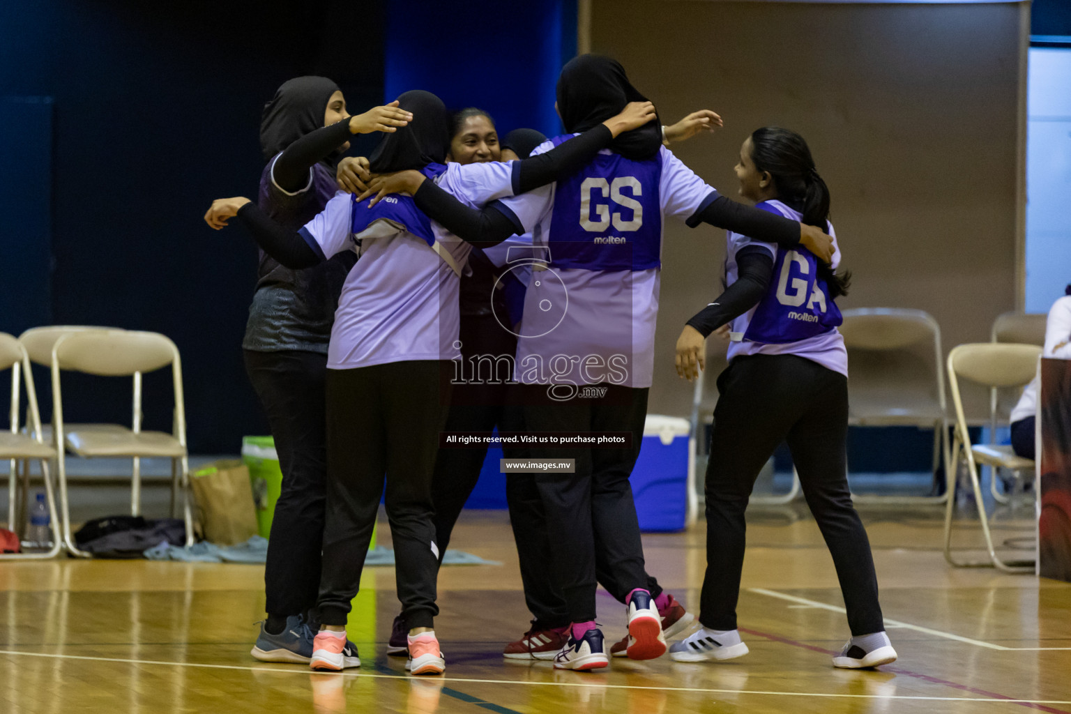 Lorenzo Sports Club vs Vyansa in the Milo National Netball Tournament 2022 on 18 July 2022, held in Social Center, Male', Maldives. Photographer: Shuu, Hassan Simah / Images.mv