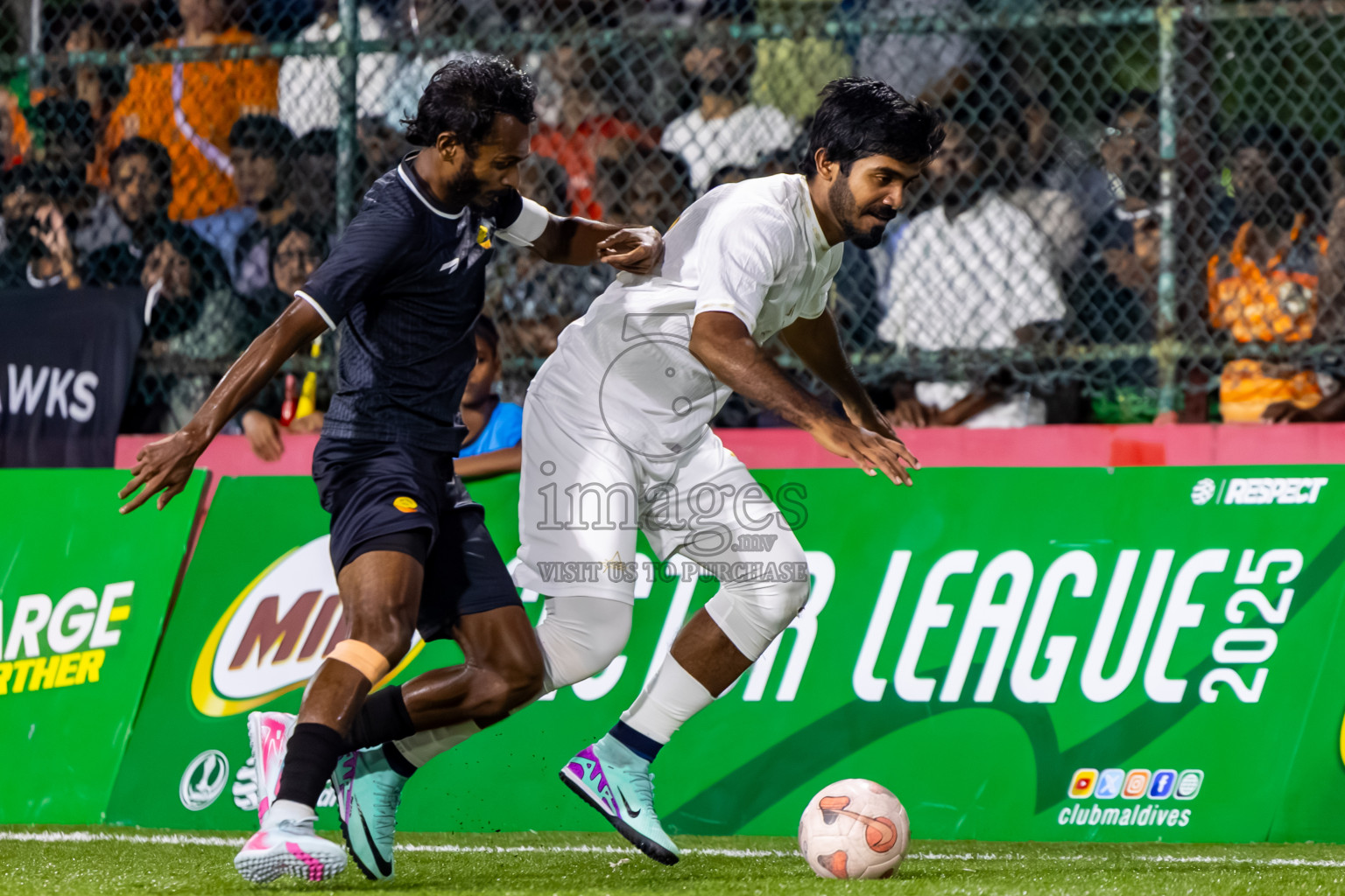 Arena vs Hawks in the Final of Milo Sector League 2025 was held in Rehendhi Futsal Ground, Hulhumale', Maldives on Tuesday, 18th November 2025. Photos: Nausham Waheed  / images.mv