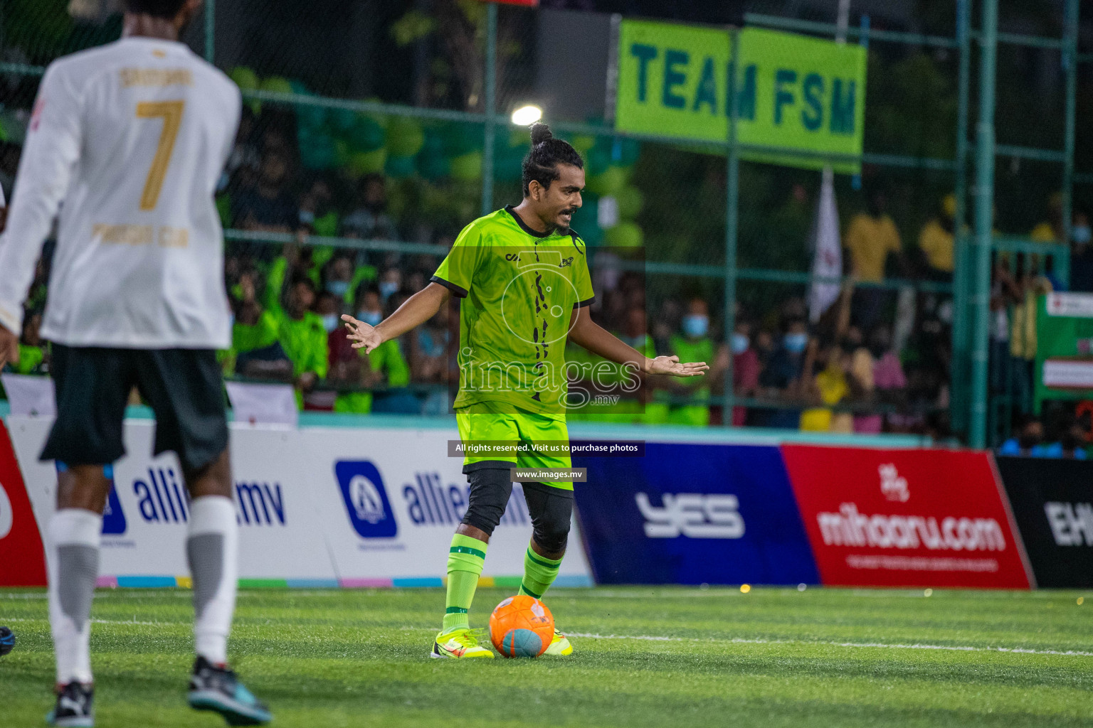 Team FSM Vs Prisons Club in the Semi Finals of Club Maldives 2021 held in Hulhumale, Maldives on 15 December 2021. Photos: Ismail Thoriq / images.mv