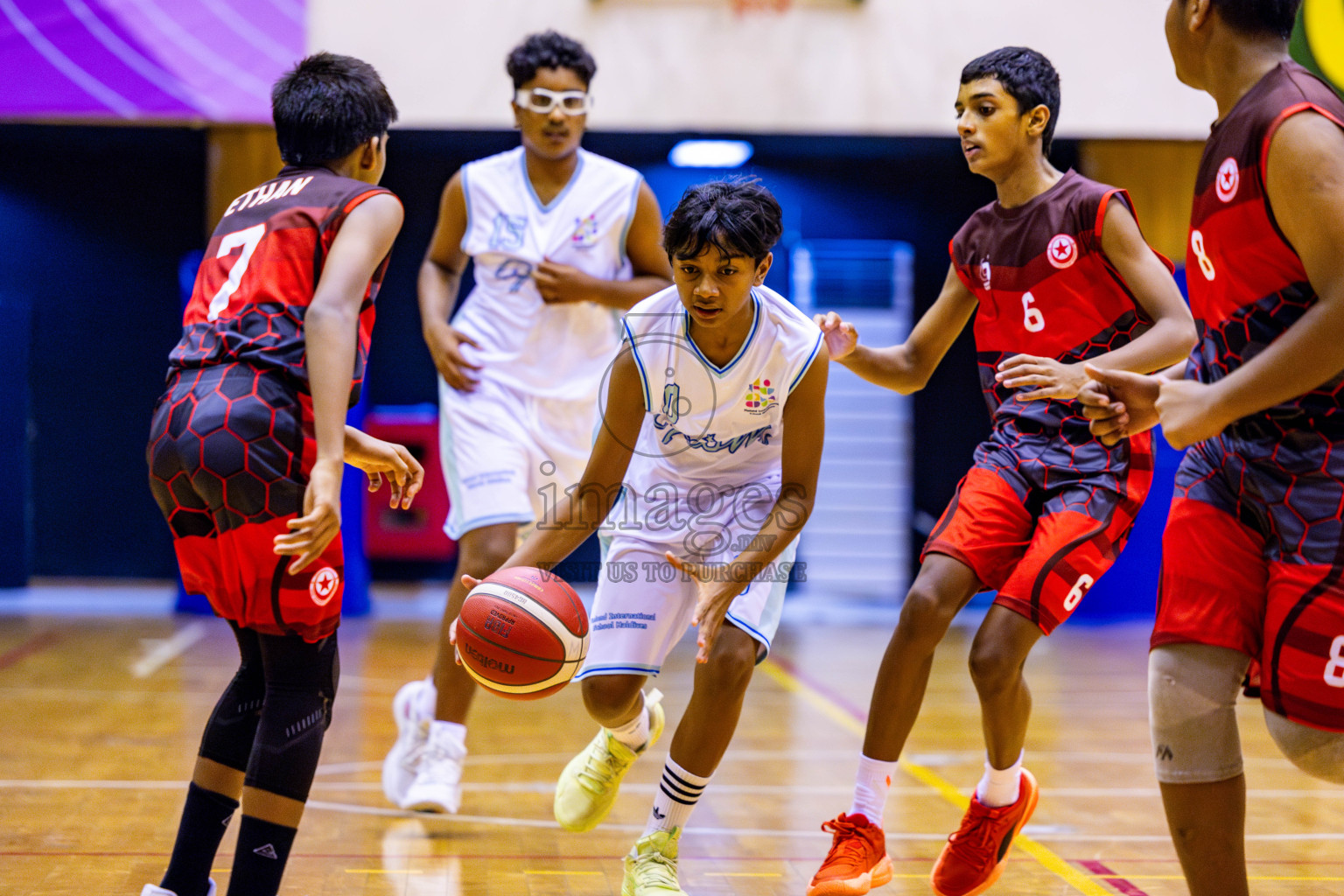 Iskandhar School vs Finland International School in Under 13 Boys Final of Junior Basketball Championship 2024 was held in Social Center, Male', Maldives on Sunday, 15th December 2024. Photos: Nausham Waheed / images.mv