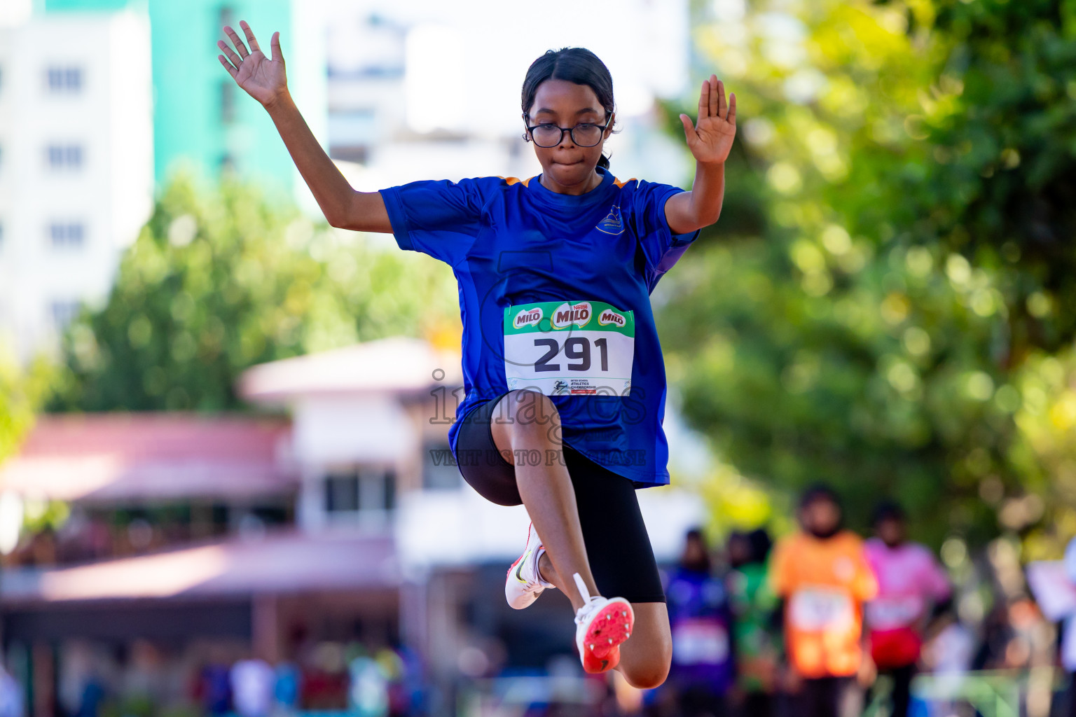 Day 1 of Inter-school Athletics Championship 2025 held in Ekuveni Synthetic Track, Male', Maldives on Monday, 06th October 2025. Photos by: Nausham Waheed / Images.mv