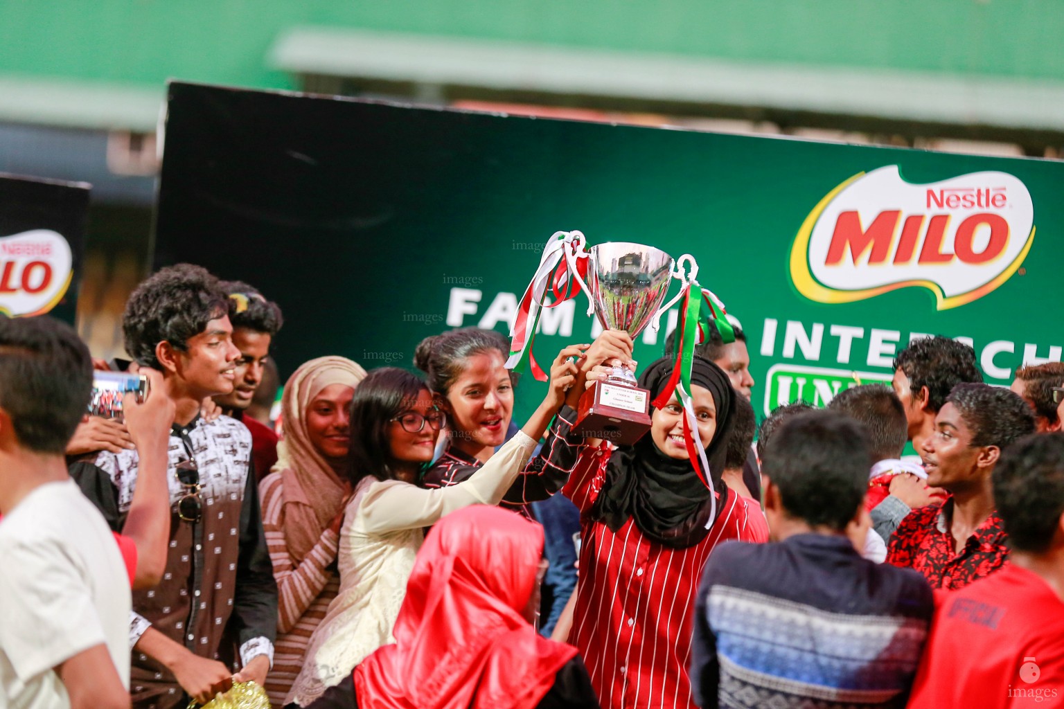 Finals of Interschool Under 16 between Dhaalu Atoll Education Center and Ghaazee School in Male', Maldives, Saturday, April. 15, 2016.(Images.mv Photo/ Hussain Sinan).