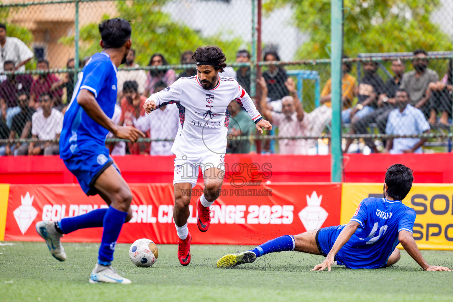 R Meedhoo VS R Inguraidhoo in Day 6 of Golden Futsal Challenge 2025 on Friday, 6th January 2025, in Hulhumale', Maldives Photos: Nausham Waheed / images.mv