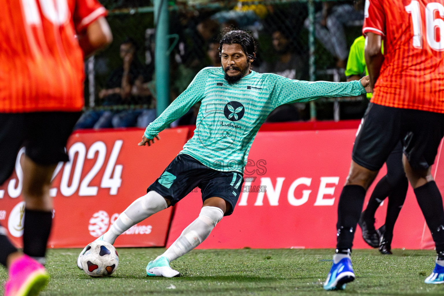 DHARUMAVANTHA vs FINANCE RC in Club Maldives Classic 2024 held in Rehendi Futsal Ground, Hulhumale', Maldives on Tuesday, 10th September 2024. 
Photos: Mohamed Mahfooz Moosa / images.mv