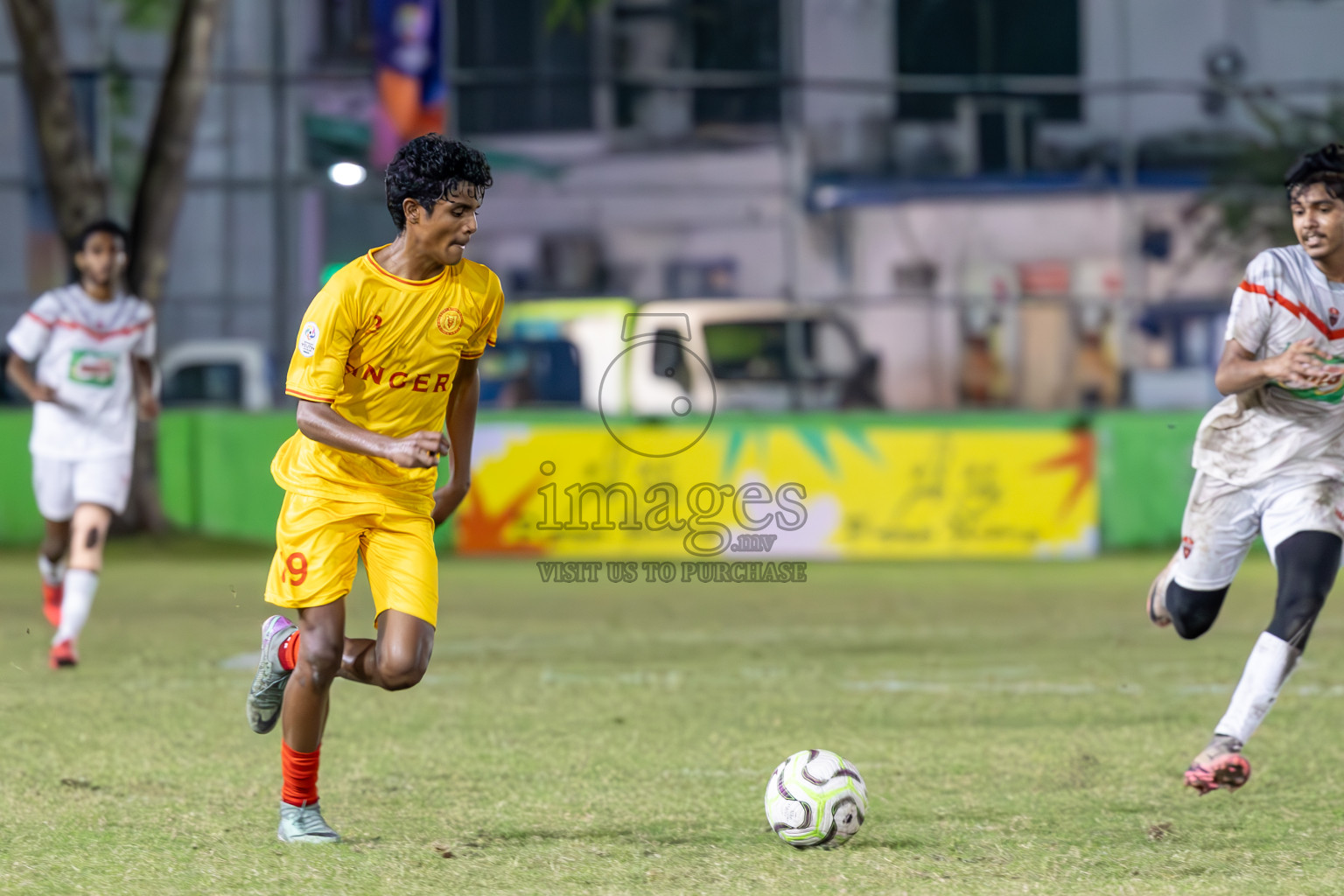 Day 10 of Dhivehi Youth League 2024 was held at Henveiru Stadium, Male', Maldives on Sunday, 15th December 2024.
Photos: Ismail Thoriq / Images.mv