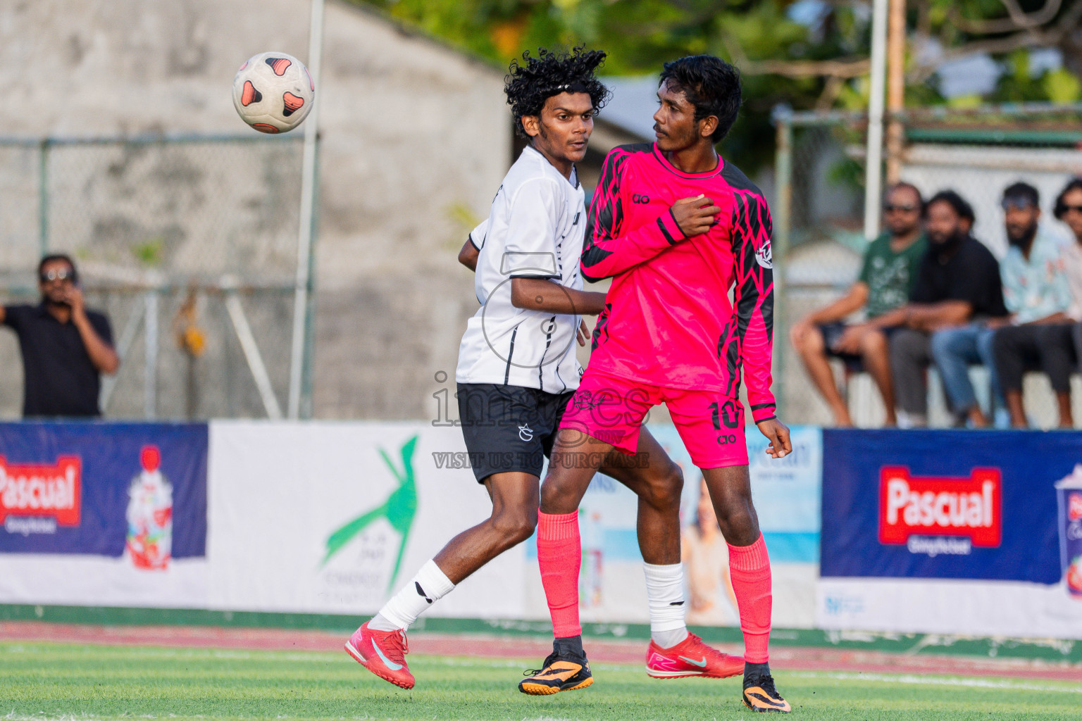 G Star SC VS Goalhians in Day 2 - Fonadhoo Youth Futsal Challenge 2025 held in Fonadhoo Futsal Stadium, L. Fonadhoo, Maldives on Monday, 27th October 2025 Photos: Arif Rasheed / images.mv