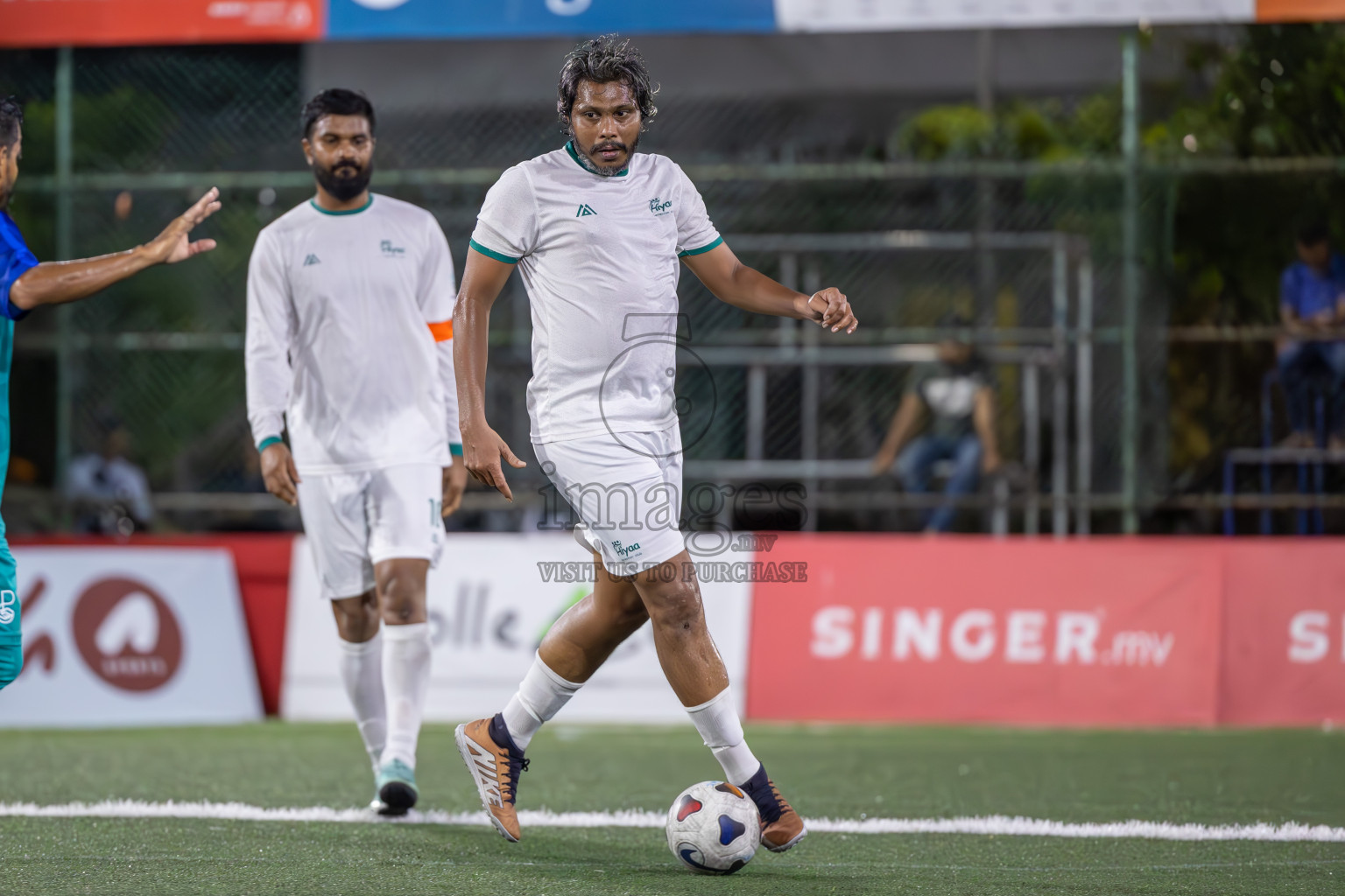 PO SC vs Hiyaa Club in Club Maldives Classic 2024 held in Rehendi Futsal Ground, Hulhumale', Maldives on Tuesday, 10th September 2024.
Photos: Ismail Thoriq / images.mv