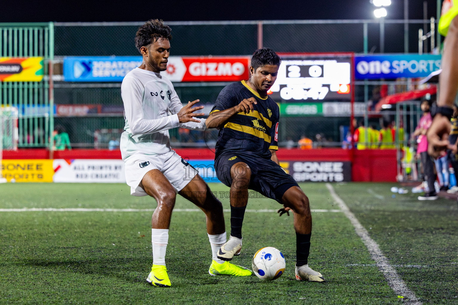 HA Utheem VS HA Ihavandhoo in Day 9 of Golden Futsal Challenge 2025 was held on Monday, 13th January 2025, in Hulhumale', Maldives Photos: Nausham Waheed , Ismail Thoriq / images.mv