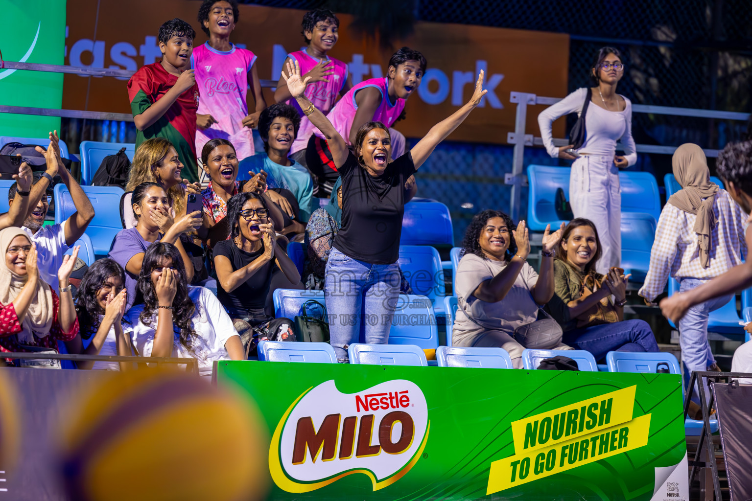 Day 3 of MILO Ramadan 3x3 Challenge 2024 was held in Ekuveni Outdoor Basketball Court at Male', Maldives on Thursday, 14th March 2024.
Photos: Ismail Thoriq / images.mv