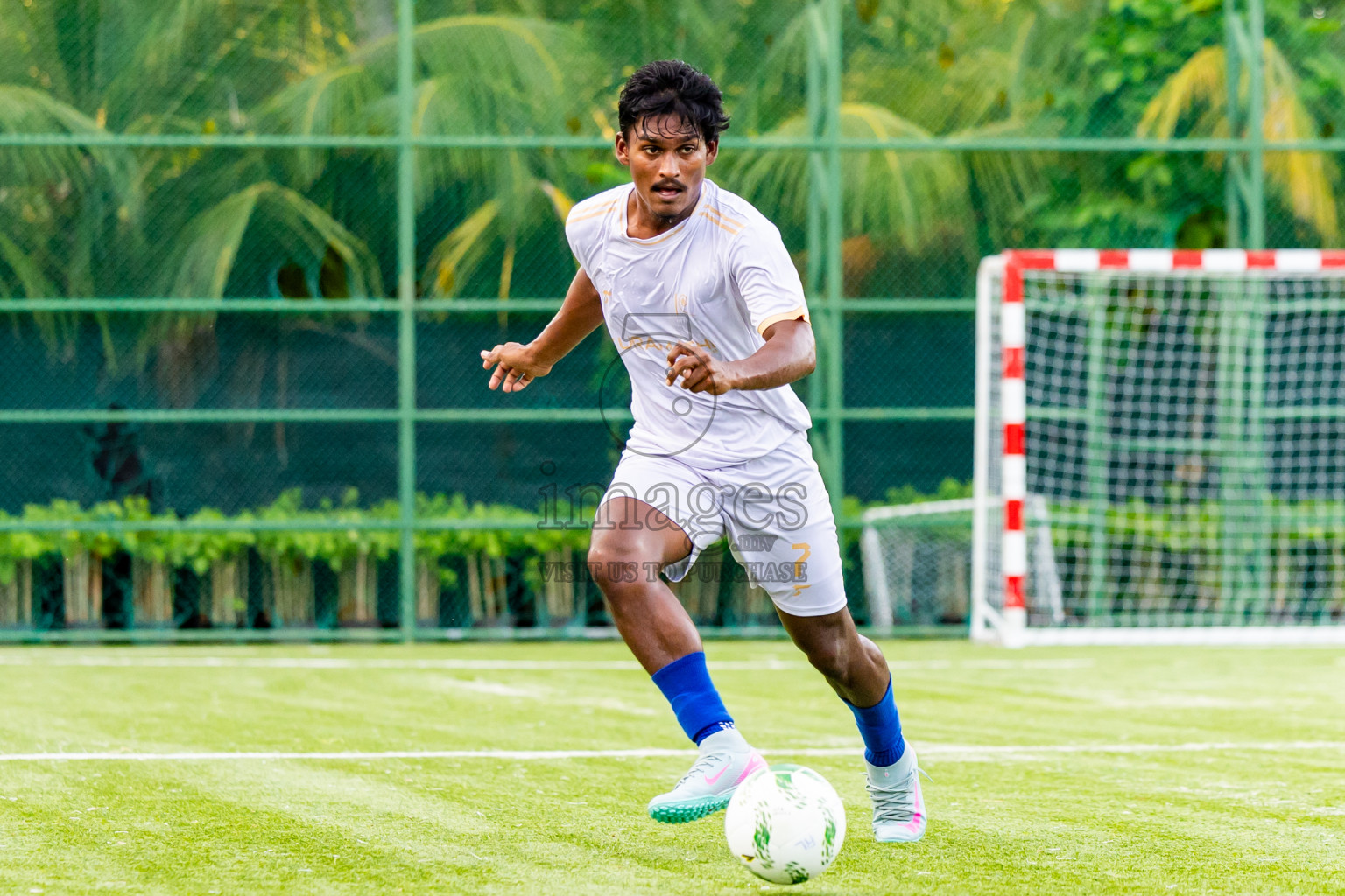 Vilamendhoo vs Kuramathi in Day 1 of Resort League 2025 (Ari Zone) was held on Friday, 20th June 2025 in Conrad Maldives Rangali Island, Alif Dhaalu Atoll, Maldives. Photos: Nausham Waheed / images.mv