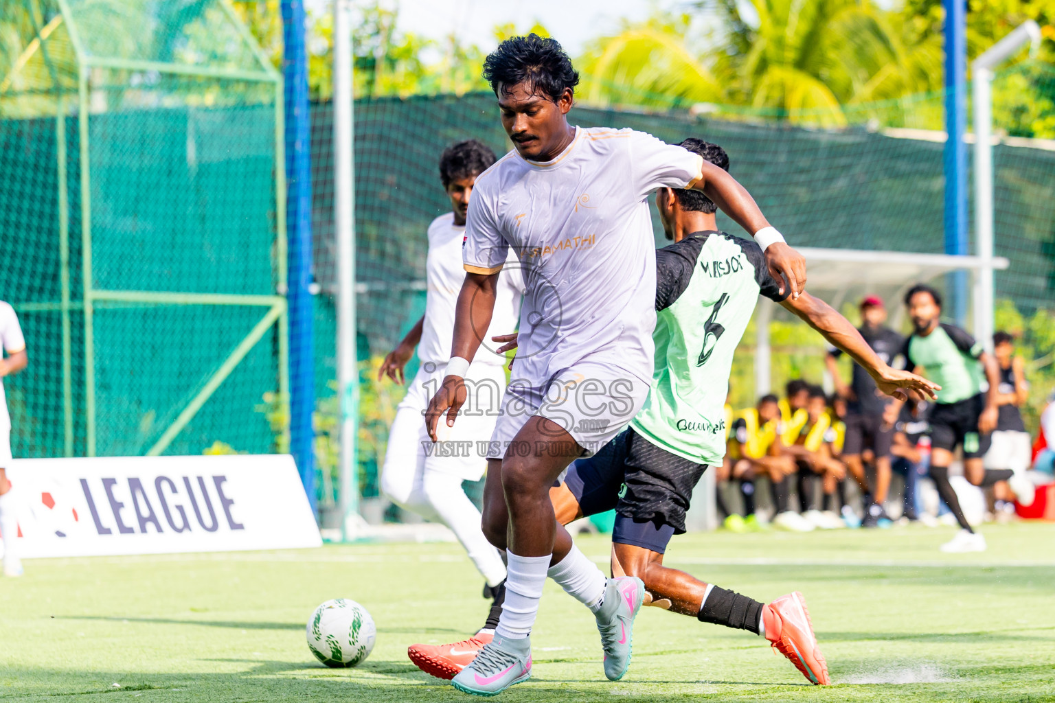 Kuramathi vs Barcelo in Day 6 of Resort League 2025 (Ari Zone) was held on Wednesday, 25th June 2025 in Conrad Maldives Rangali Island, Alif Dhaalu Atoll, Maldives. Photos: Nausham Waheed / images.mv