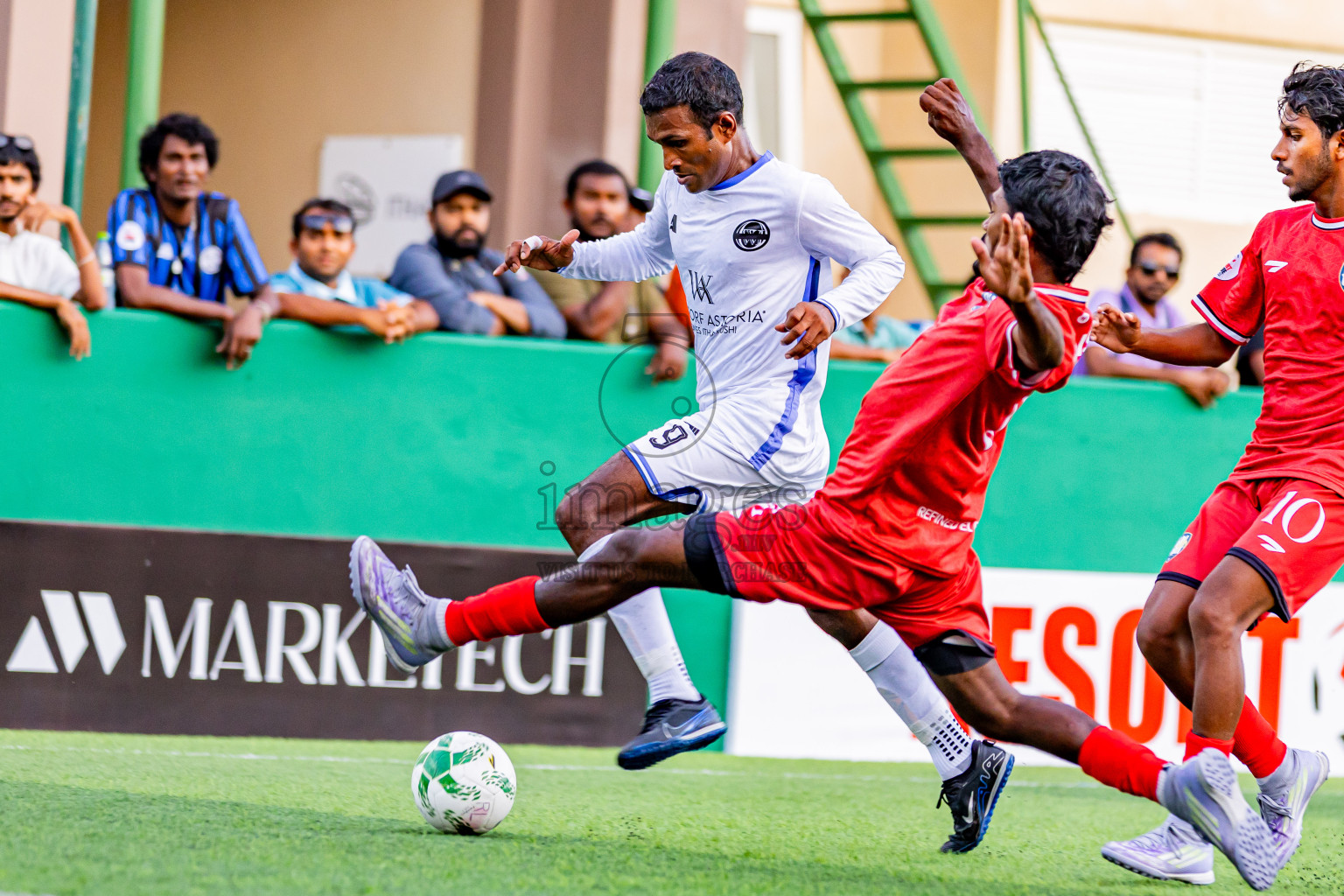 Waldorf Astoria vs Ozen Maadhoo in Resort League 2025 (South Male Zone) day 5 was held on Thursday, 2nd October 2025 in Crossroads's Maldives, Photos: Areef Adam / images.mv
