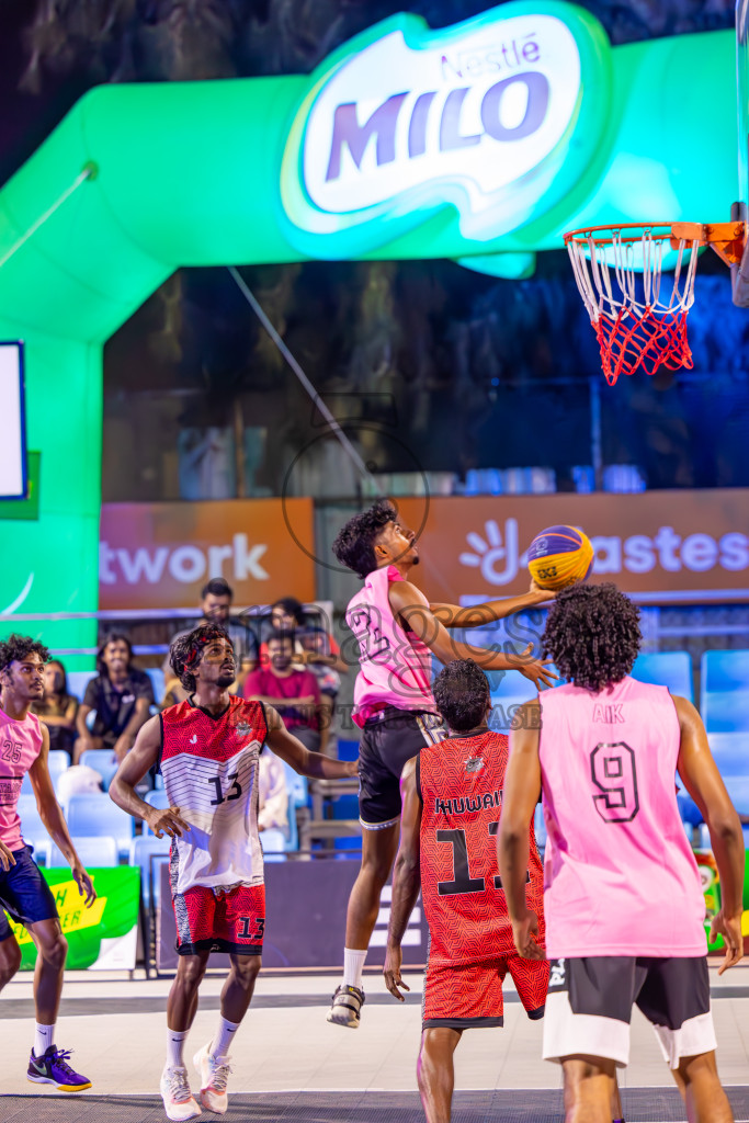 Day 6 of MILO Ramadan 3x3 Challenge 2024 was held in Ekuveni Outdoor Basketball Court at Male', Maldives on Sunday, 18th March 2024.
Photos: Ismail Thoriq / images.mv