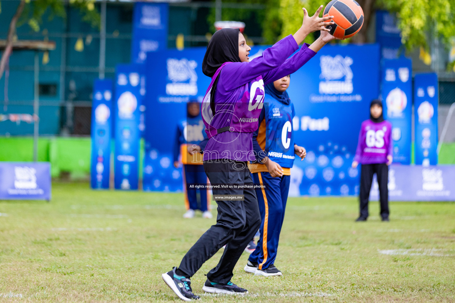 Day 1 of Nestle' Kids Netball Fiesta 2023 held in Henveyru Stadium, Male', Maldives on Thursday, 30th November 2023. Photos by Nausham Waheed / Images.mv