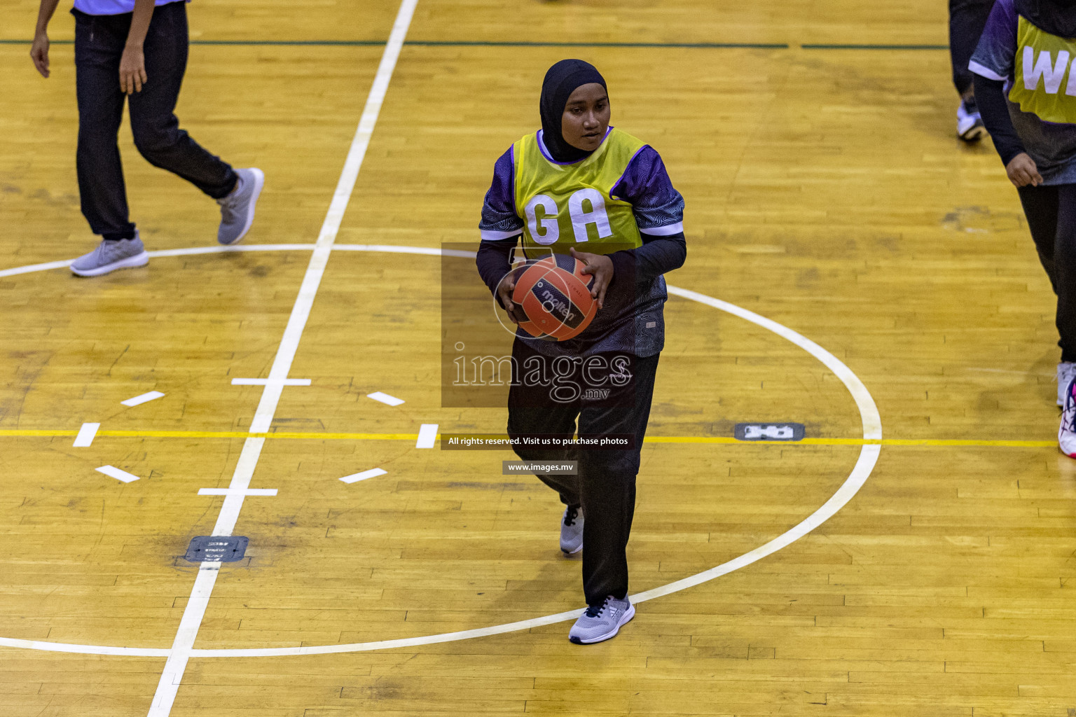 Sports Club Skylark vs Vyansa in the Milo National Netball Tournament 2022 on 17 July 2022, held in Social Center, Male', Maldives. 
Photographer: Hassan Simah / Images.mv