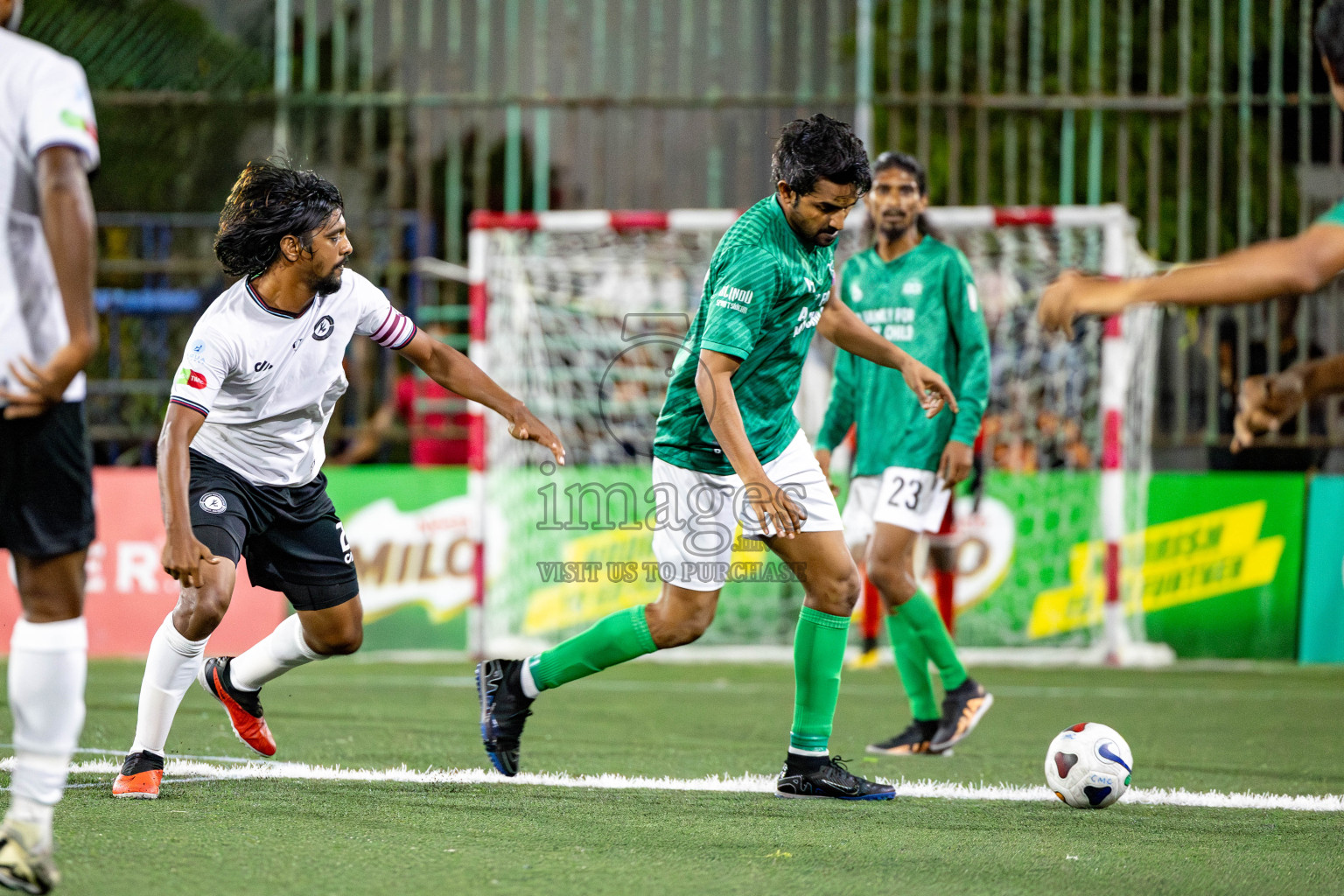 TEAM BADHAHI vs KULHIVARU VUZARA CLUB in the Semi-finals of Club Maldives Classic 2024 held in Rehendi Futsal Ground, Hulhumale', Maldives on Tuesday, 19th September 2024. 
Photos: Ismail Thoriq / images.mv