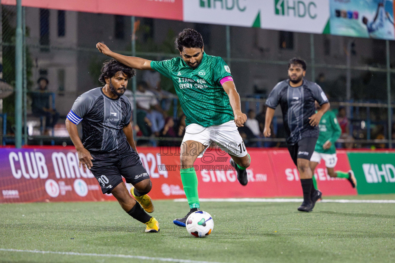 KHAARIJEE VS TEAM BADHAHI in Club Maldives Classic 2024 held in Rehendi Futsal Ground, Hulhumale', Maldives on Tuesday, 3rd September 2024. 
Photos: Nausham Waheed / images.mv