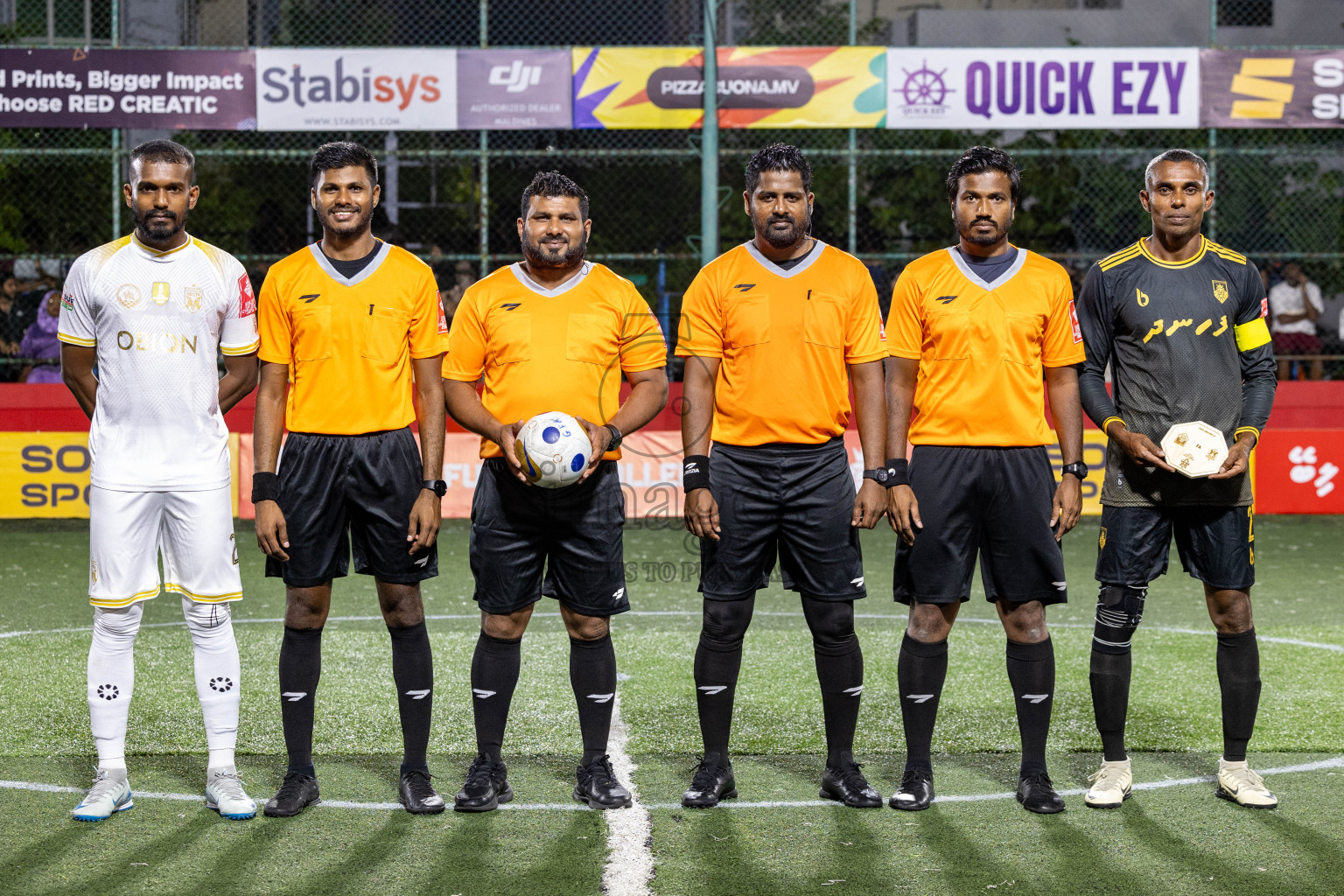 B Fehendhoo VS B Eydhafushi in Day 21 of Golden Futsal Challenge 2025 was held on Saturday, 25 January 2025, in Hulhumale', Maldives. 
Photos: Hassan Simah / images.mv