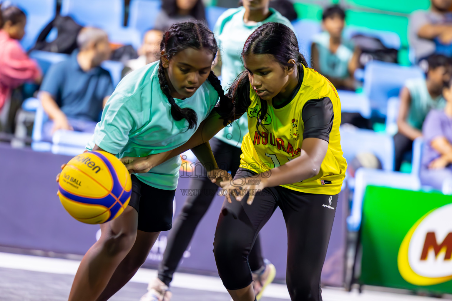 Day 3 of MILO Ramadan 3x3 Challenge 2024 was held in Ekuveni Outdoor Basketball Court at Male', Maldives on Thursday, 14th March 2024.
Photos: Ismail Thoriq / images.mv