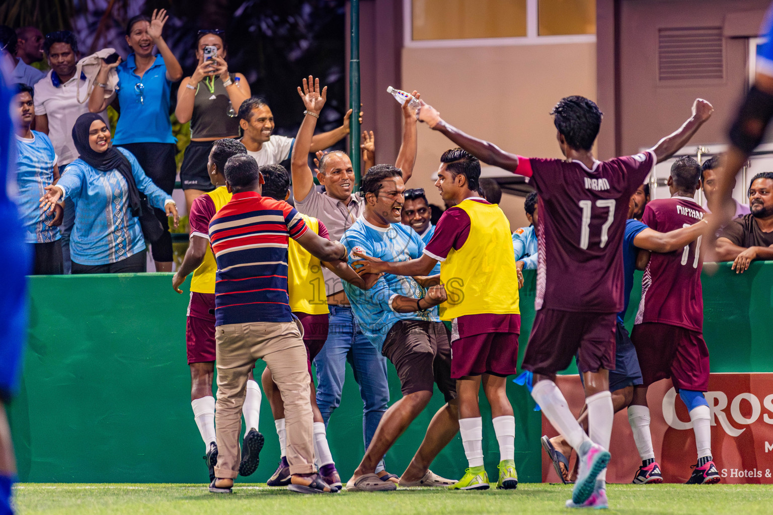Sun Siyam Olhuveli vs Velassaru in Resort League 2025 (South Male Zone) day 11 was held on Thursday, 9th October 2025 in Crossroads's Maldives, Photos: Areef Adam / images.mv