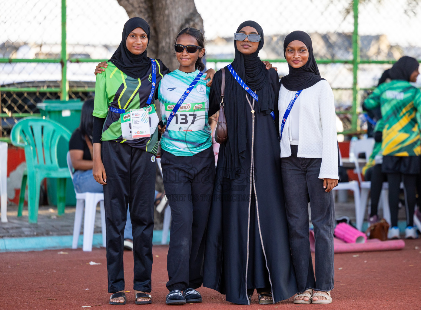 Day 4 of Inter-school Athletics Championship 2025 held in Ekuveni Synthetic Track, Male', Maldives on Thursday, 09th October 2025. Photos by: Raaif Yoosuf / Images.mv