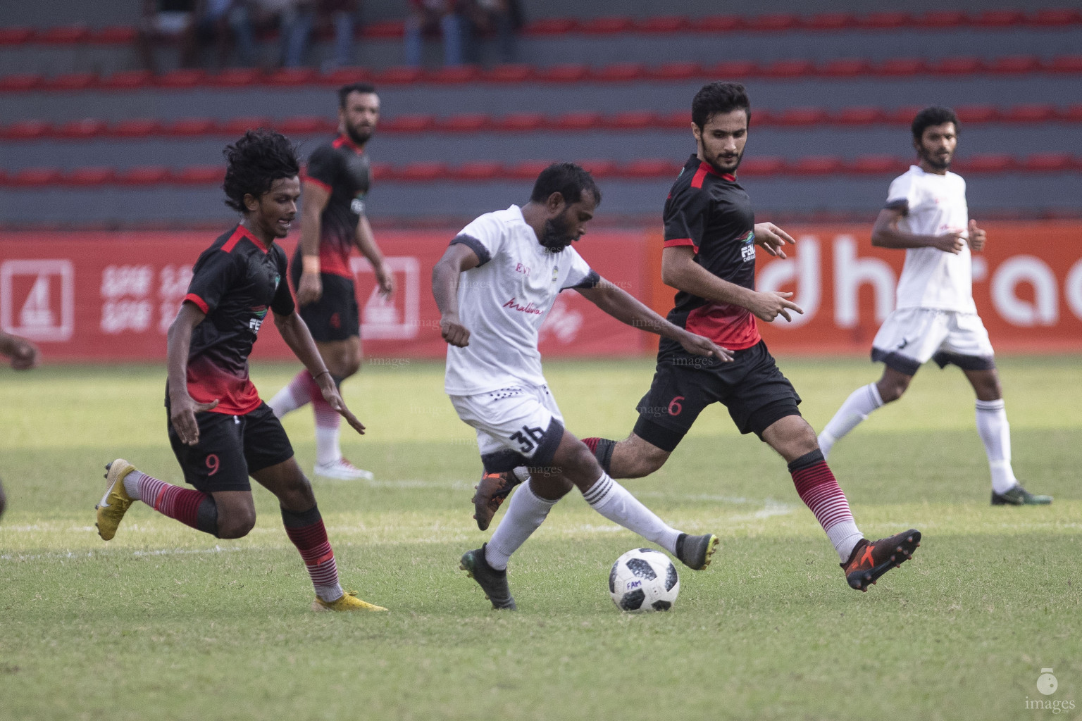 Dhiraagu Dhivehi Premier League 2018 - Green Streets vs Foakaidhoo in Male, Maldives, Monday  November 26, 2018. (Images.mv Photo/ Abdulla Abeedh)