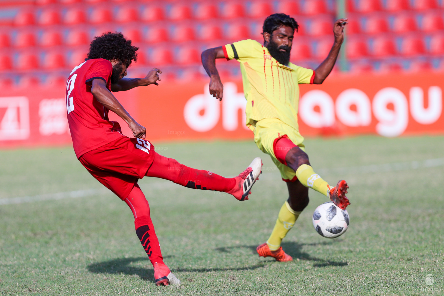 TC Sports Club vs Victory Sports Club in Dhiraagu Dhivehi Premier League 2018 in Male, Maldives, Monday  October 22, 2018. (Images.mv Photo/Suadh Abdul Sattar)