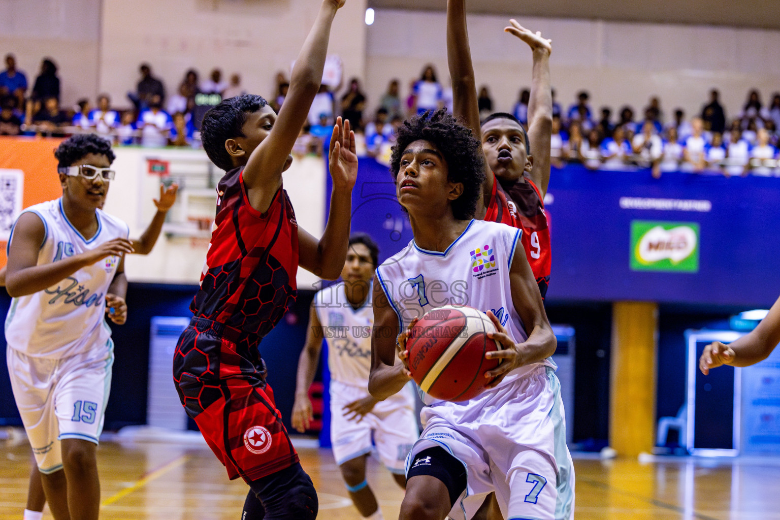 Iskandhar School vs Finland International School in Under 13 Boys Final of Junior Basketball Championship 2024 was held in Social Center, Male', Maldives on Sunday, 15th December 2024. Photos: Nausham Waheed / images.mv