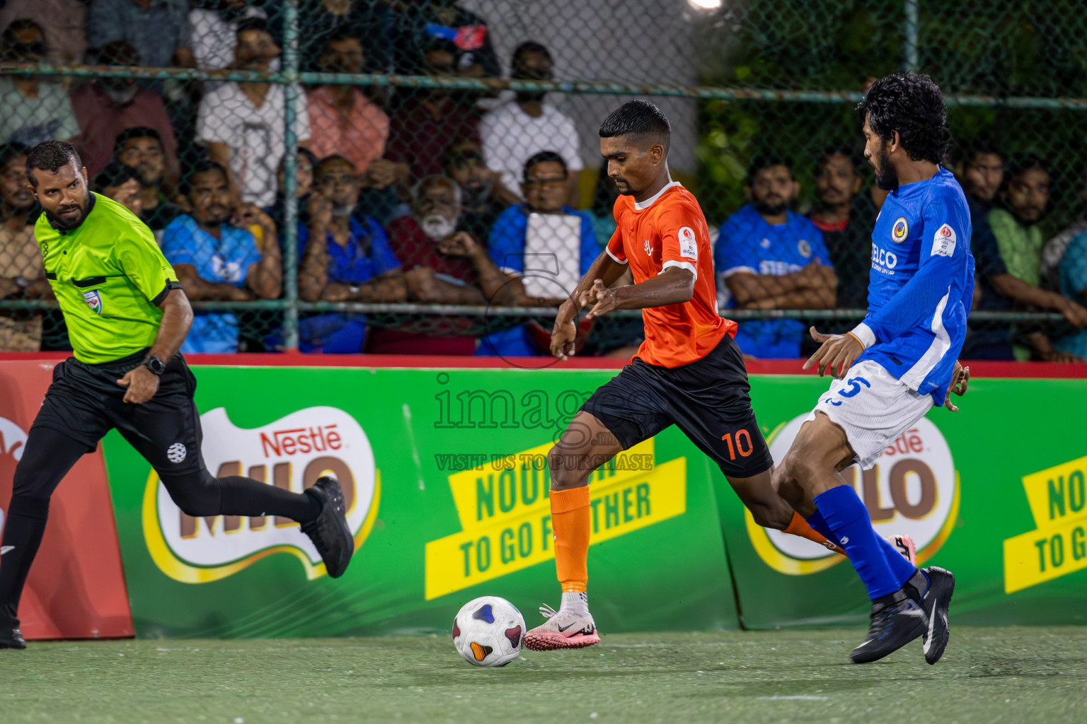 STELCO RC vs Dhiraagu in Club Maldives Cup 2024 held in Rehendi Futsal Ground, Hulhumale', Maldives on Wednesday, 2nd October 2024.
Photos: Ismail Thoriq / images.mv