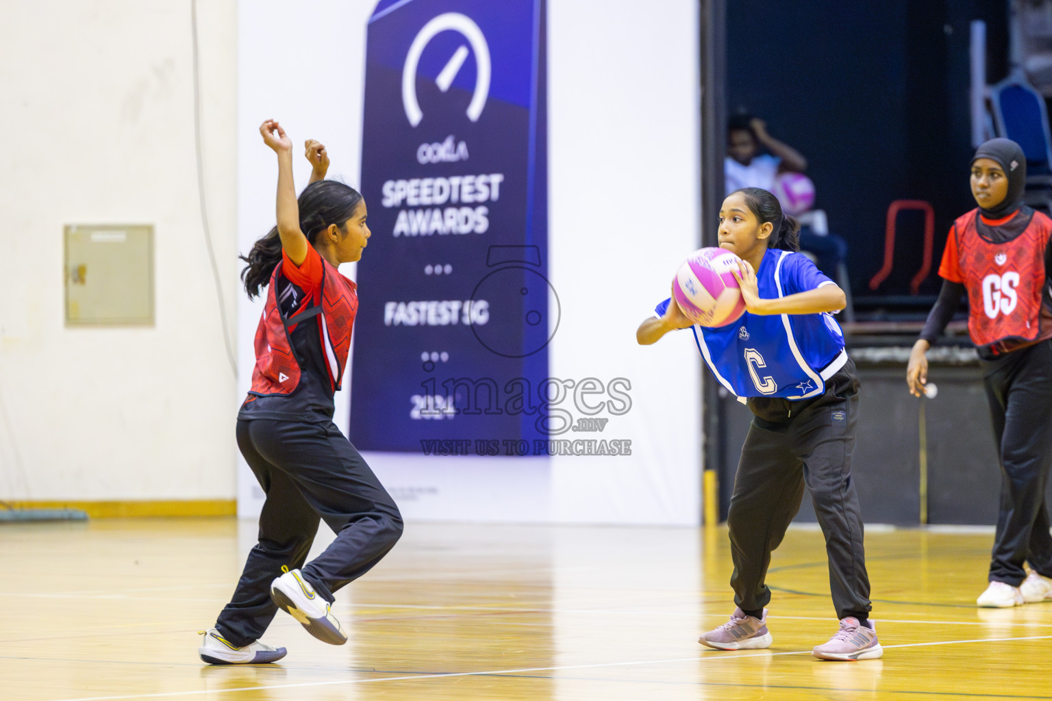 Day 5 of 26th Inter-School Netball Tournament 2025 was held in Social Center Indoor Hall on Wednesday, 22nd October 2025. Photos: Ismail Thoriq / images.mv