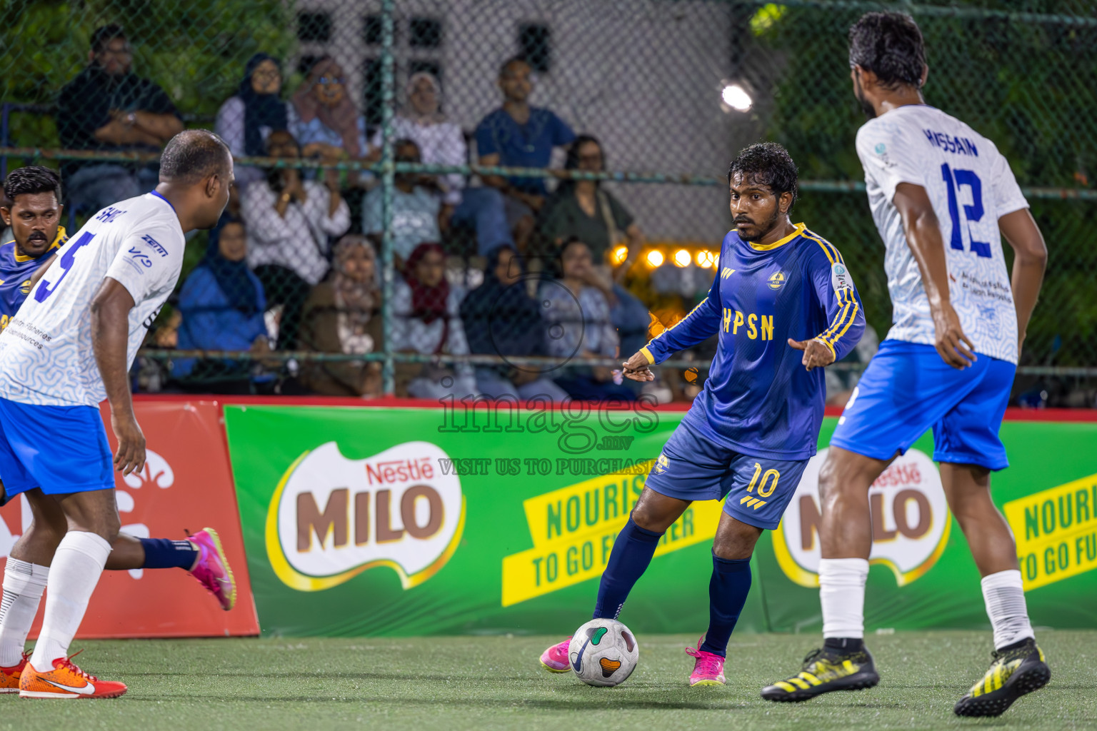 HPSN vs Fisheries RC in Club Maldives Classic 2024 held in Rehendi Futsal Ground, Hulhumale', Maldives on Tuesday, 10th September 2024.
Photos: Ismail Thoriq / images.mv