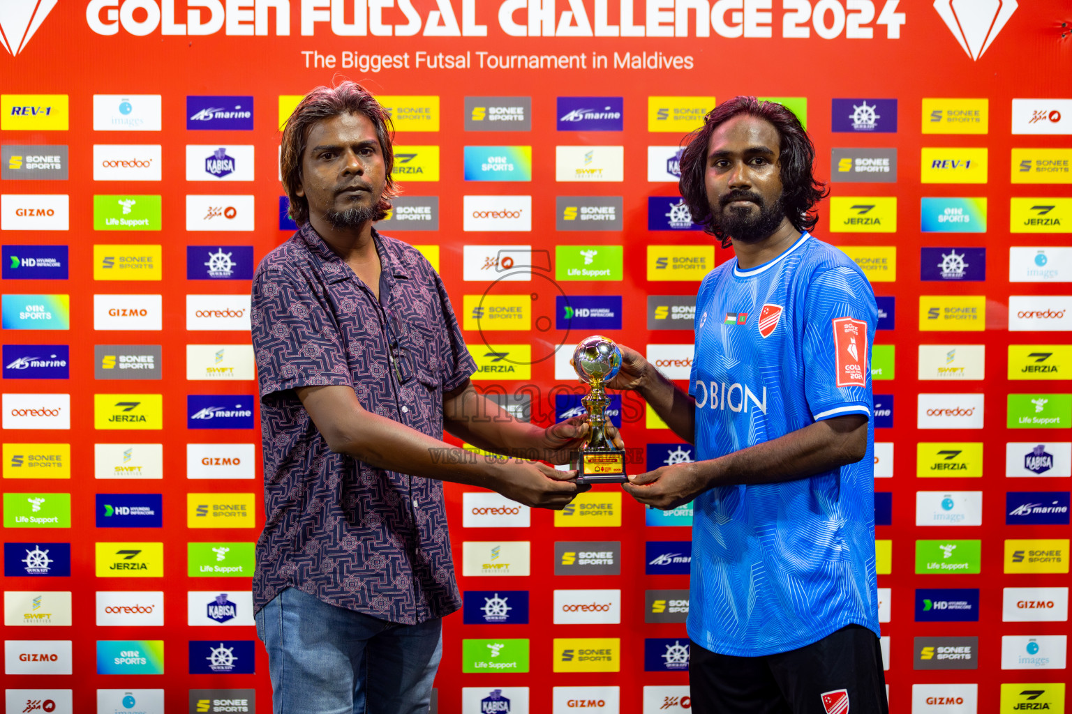 M. Naalaafushi vs Dh. Kudahuvadhoo on Day 36 of Golden Futsal Challenge 2024 was held on Wednesday, 21st February 2024, in Hulhumale', Maldives 
Photos: Hassan Simah/ images.mv