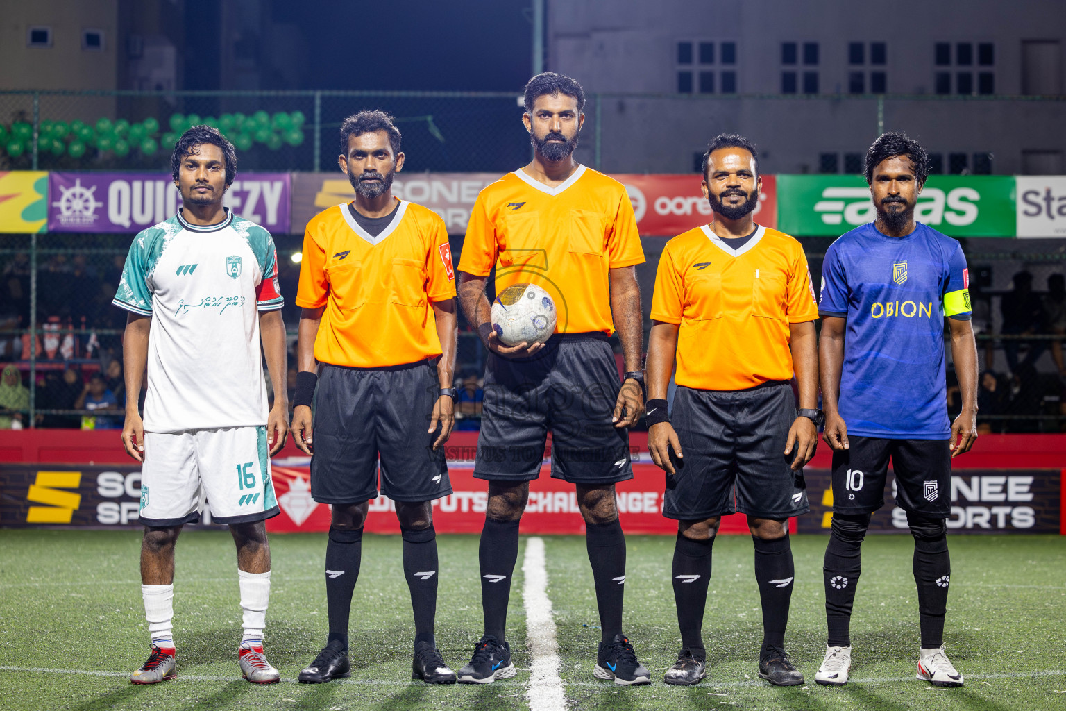 HDh Kumundhoo vs HDh Naivaadhoo in Day 17 of Golden Futsal Challenge 2025 was held on Tuesday, 21st January 2025, in Hulhumale', Maldives. Photos: Nausham Waheed / images.mv