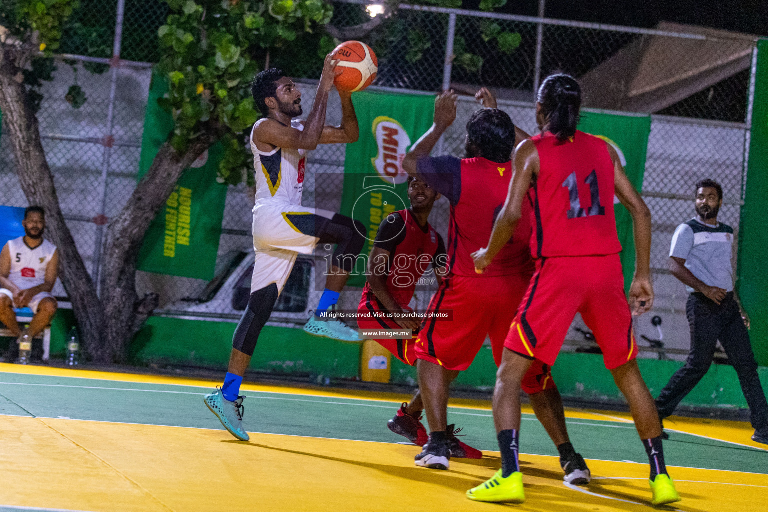 Finals of Weekend League 2021 was held on Monday, 6th December 2021, at Ekuveni Outdoor Basketball court Photos: Ismail Thoriq / images.mv