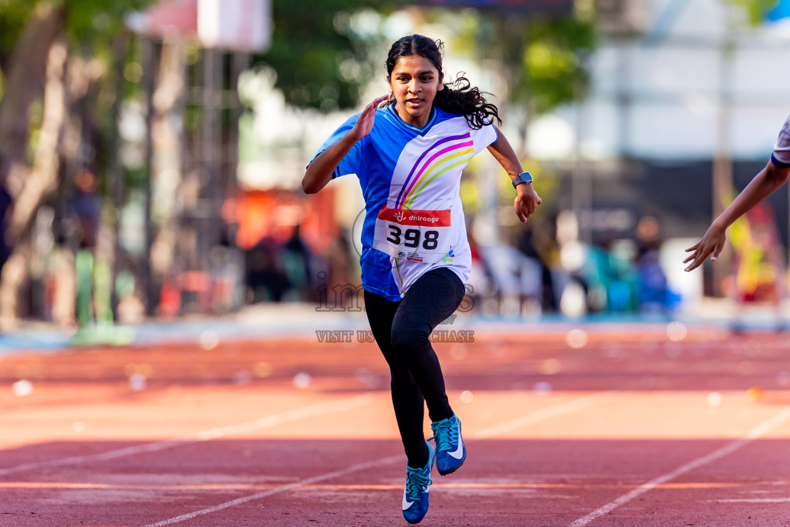Day 2 of Inter-school Athletics Championship 2025 held in Ekuveni Synthetic Track, Male', Maldives on Tuesday, 07th October 2025. Photos by: Nausham Waheed / Images.mv