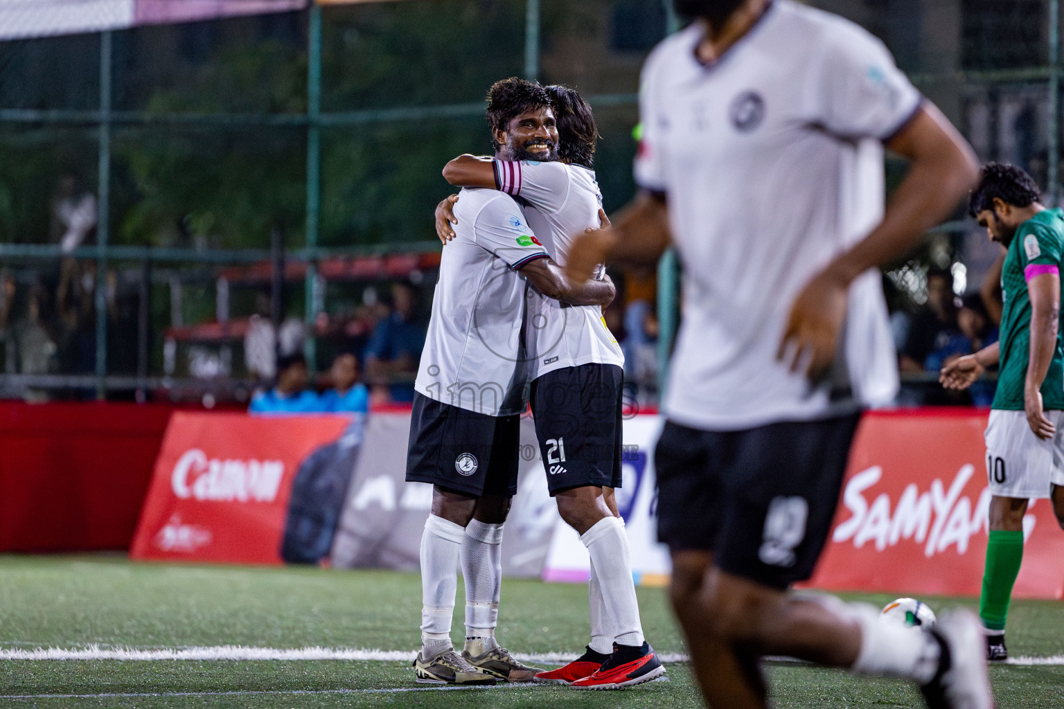 TEAM BADHAHI vs KULHIVARU VUZARA CLUB in the Semi-finals of Club Maldives Classic 2024 held in Rehendi Futsal Ground, Hulhumale', Maldives on Tuesday, 19th September 2024. 
Photos: Nausham Waheed / images.mv