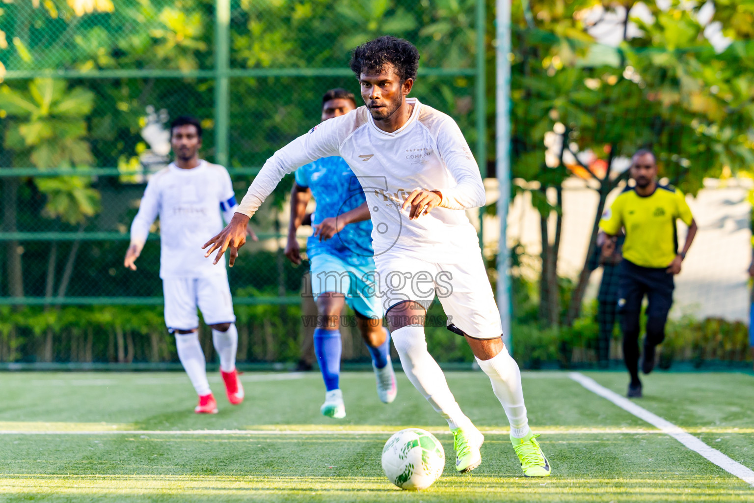 Conrad vs Kuramathi in Day 5 of Resort League 2025 (Ari Zone) was held on Tuesday, 24th June 2025 in Conrad Maldives Rangali Island, Alif Dhaalu Atoll, Maldives. Photos: Nausham Waheed / images.mv