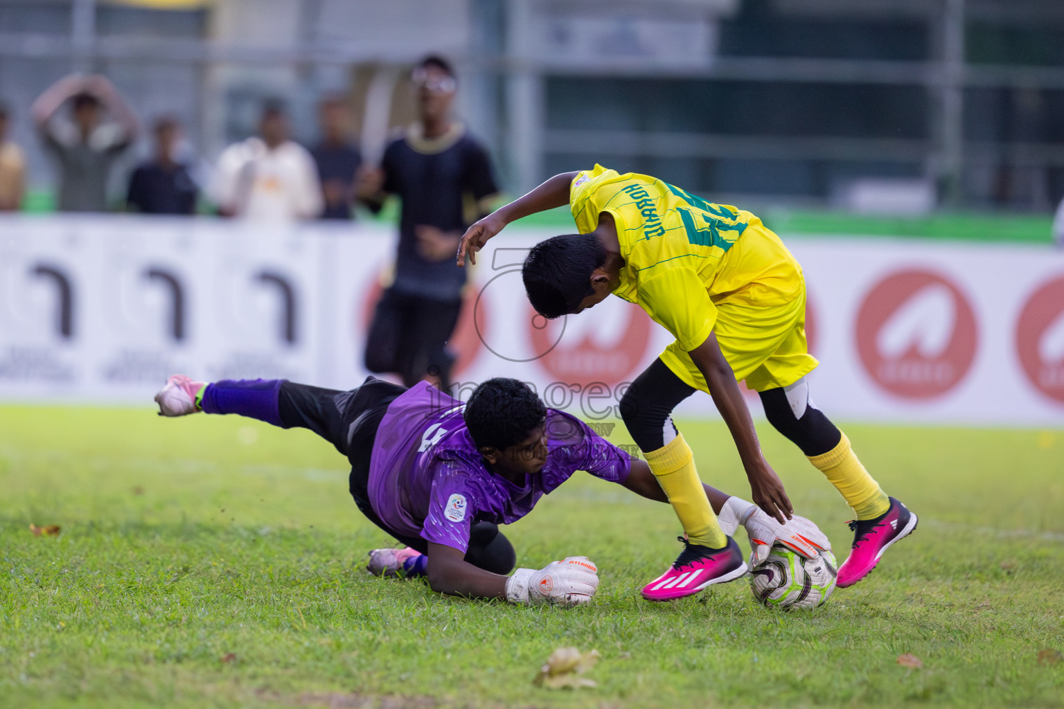 Eagles vs Maziya (U14) in Dhivehi Youth League 2024 - Day 2. Matches held at Henveiru Stadium on 22nd November 2024 , Friday. Photos: Shuu Abdul Sattar/ Images.mv