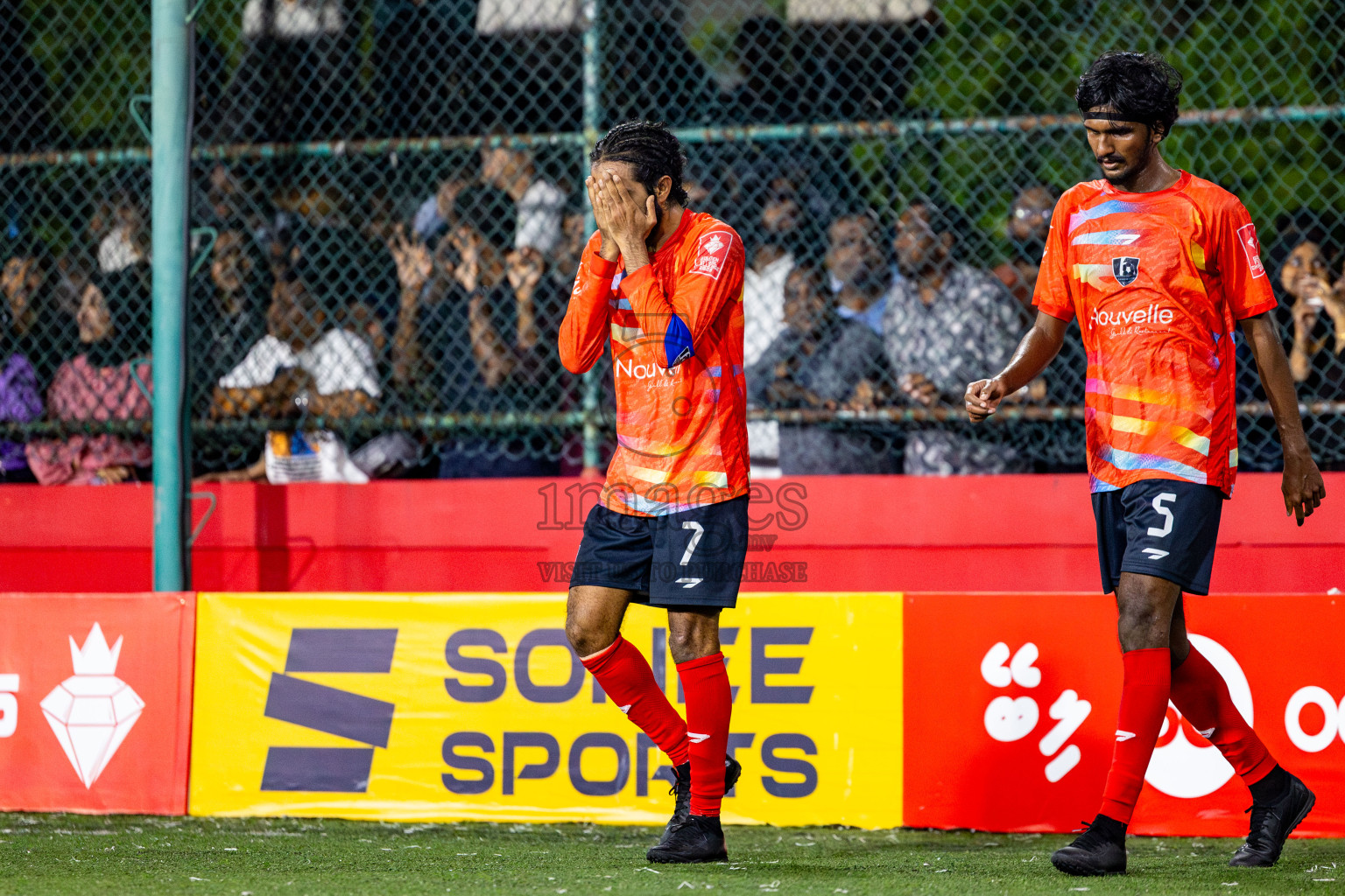 SH Kanditheemu vs R Dhuvaafaru in Zone round Day 27 of Golden Futsal Challenge 2025 was held on Friday , 31st January 2025, in Hulhumale', Maldives. Photos: Nausham Waheed / images.mv